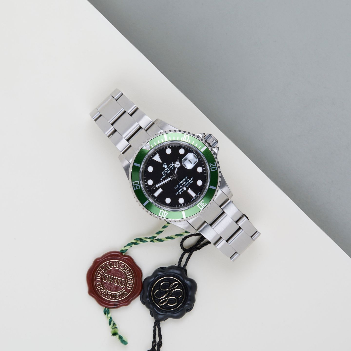 Rolex Submariner Date 16610LV (2007) - Black dial 40 mm Steel case (2/8)