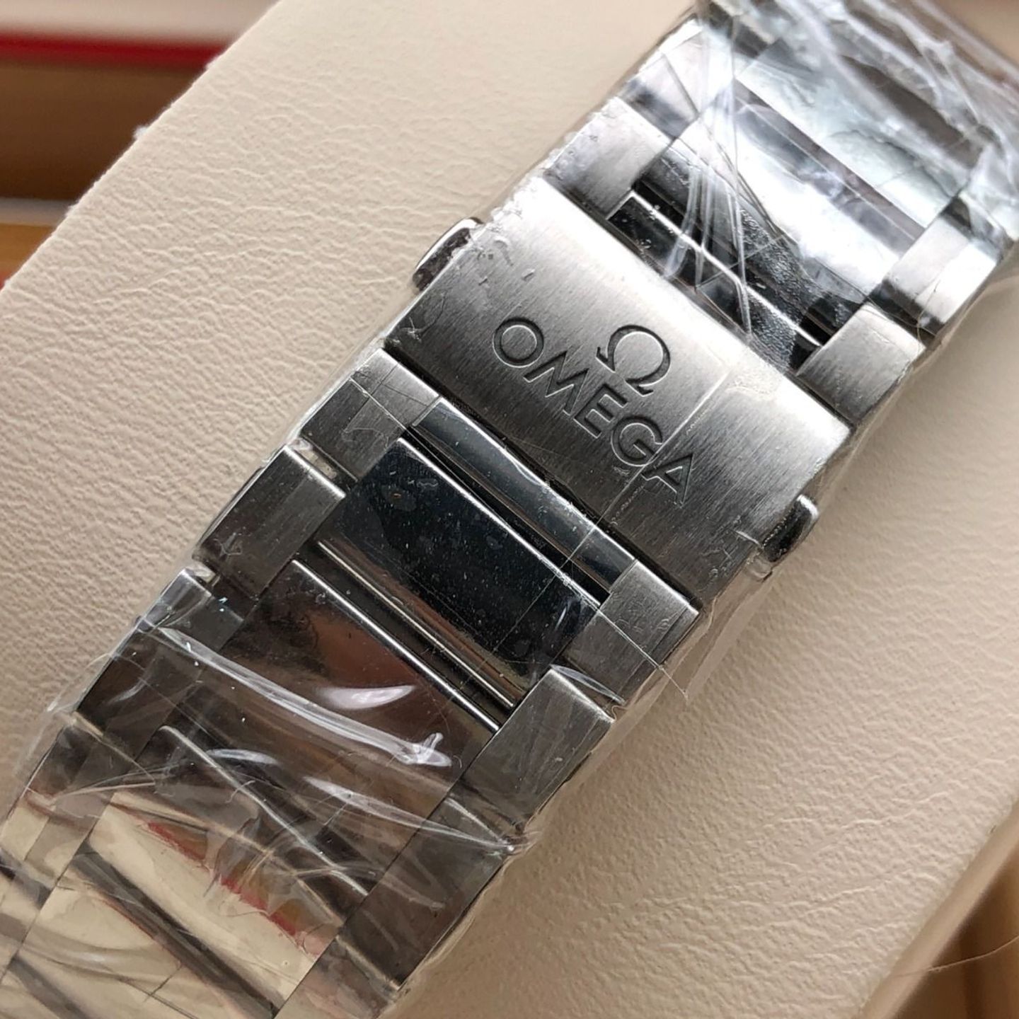 Omega Seamaster Aqua Terra 220.10.41.21.03.004 (2024) - Blue dial 41 mm Steel case (5/8)