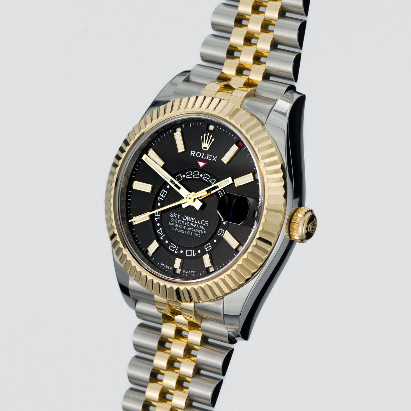 Rolex Sky-Dweller 336933 (2025) - Zwart wijzerplaat 42mm Goud/Staal (3/7)