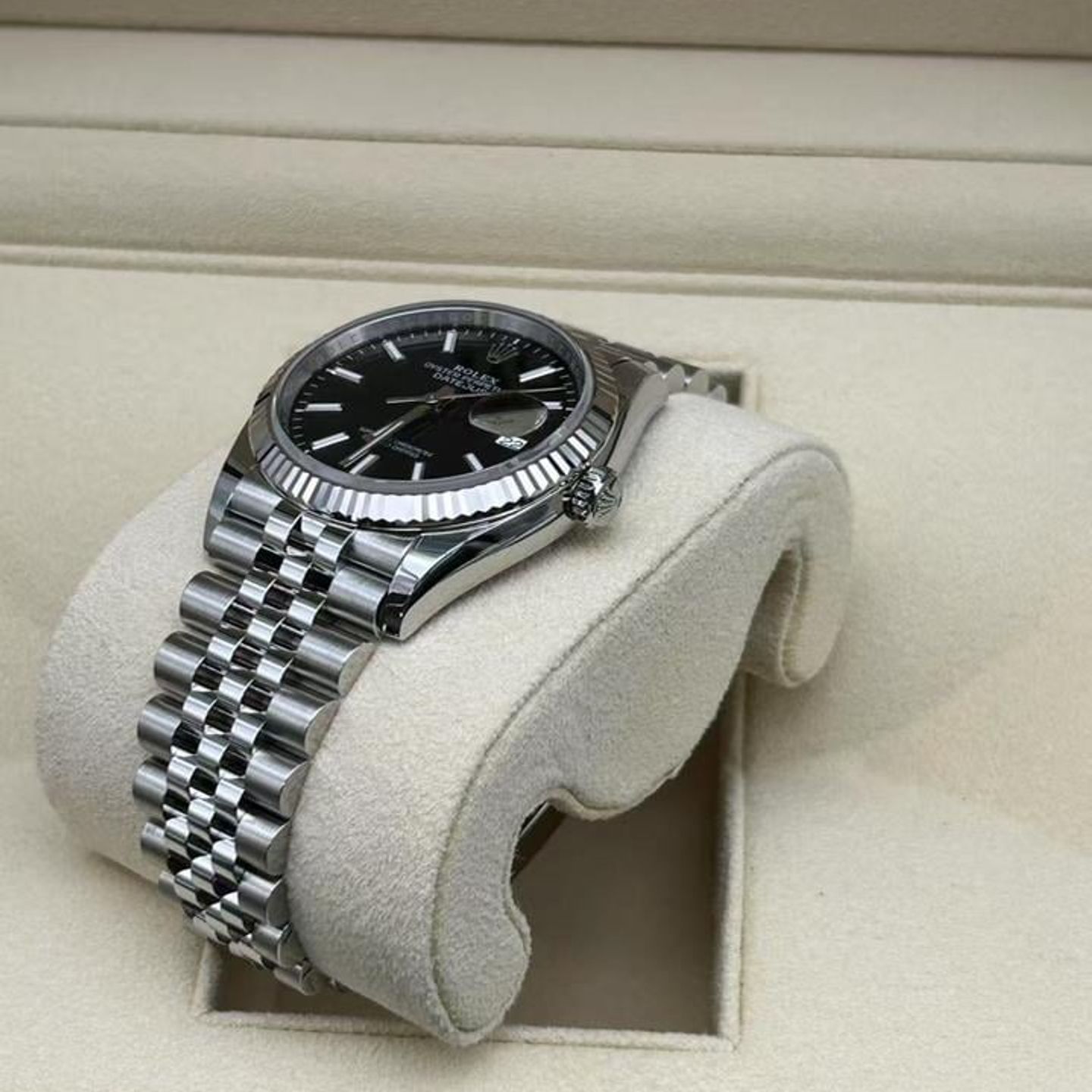 Rolex Datejust 126234 - (4/9)