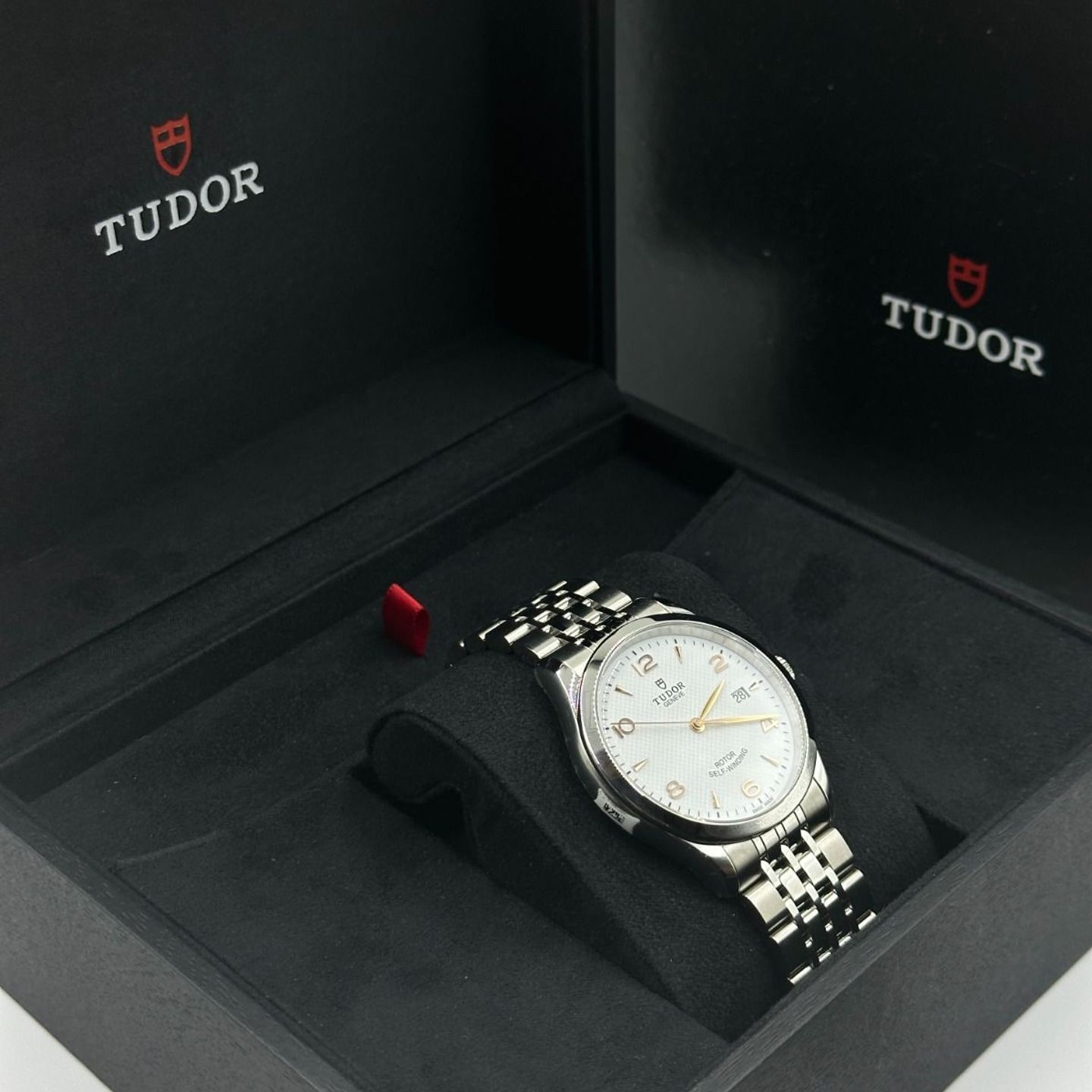 Tudor 1926 91550-0011 (2024) - White dial 39 mm Steel case (3/8)