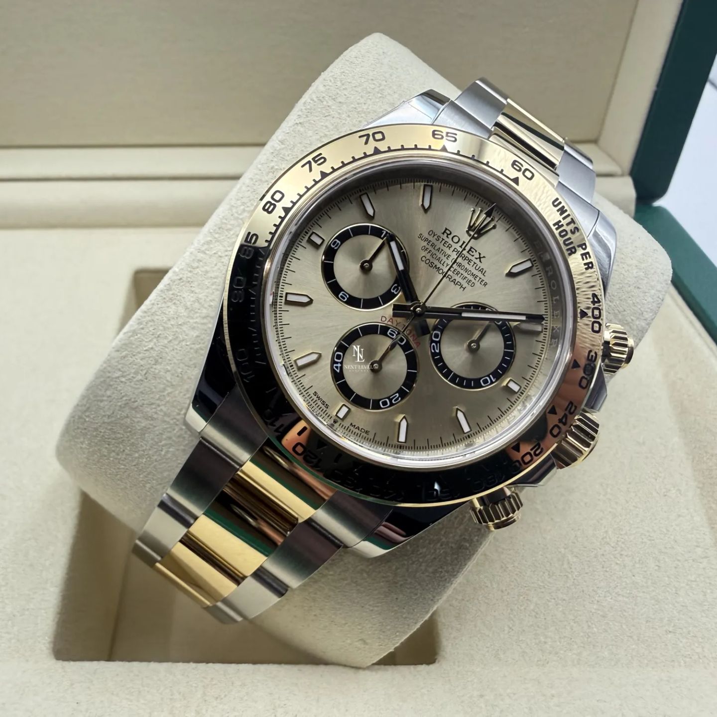 Rolex Daytona 126503 (2026) - 40mm Goud/Staal (3/8)