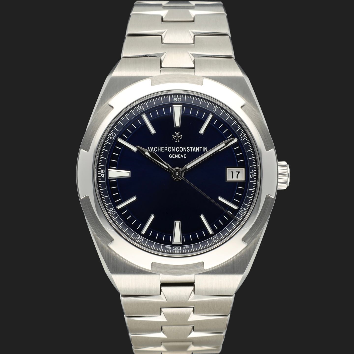 Vacheron Constantin Overseas 4500V/110A-B128 (2022) - 41mm Staal (2/8)