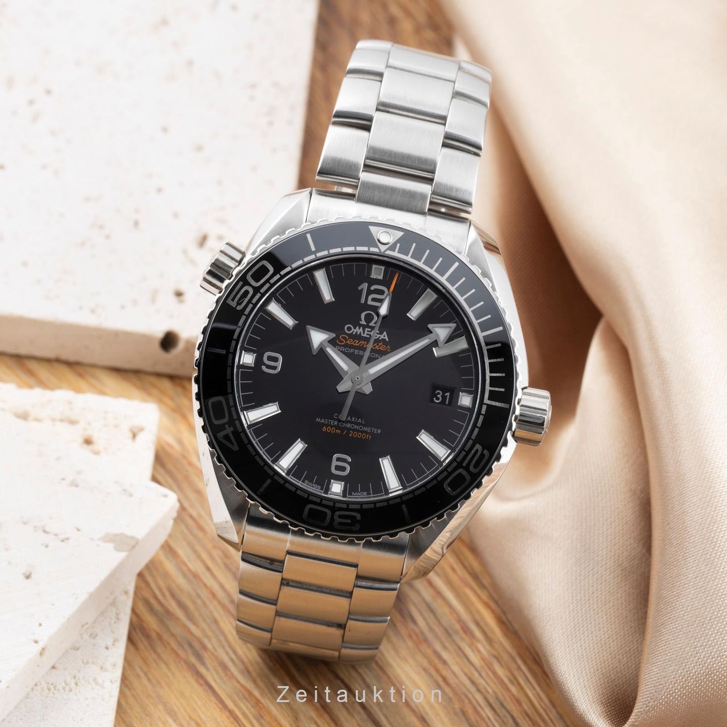 Omega Seamaster Planet Ocean 215.30.44.21.01.001 - (3/8)