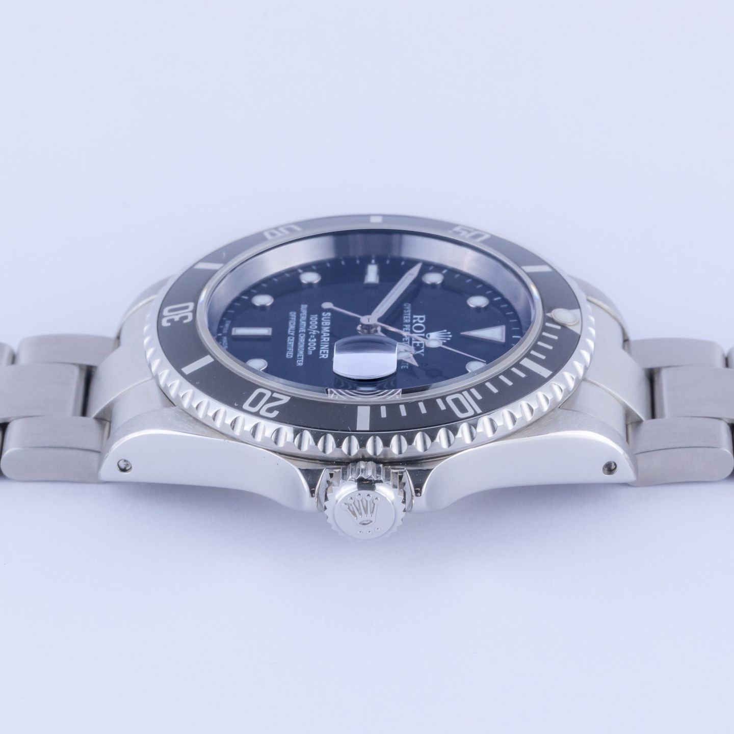 Rolex Submariner Date 16610 (2000) - Black dial 40 mm Steel case (5/8)
