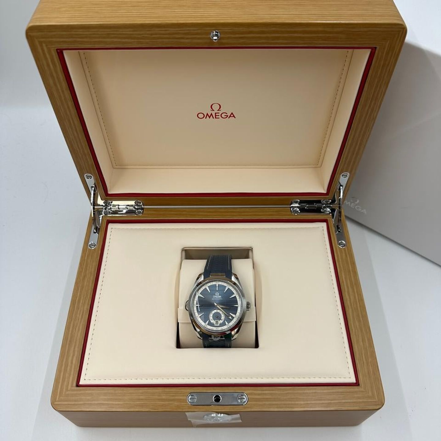Omega Seamaster Aqua Terra 220.12.41.21.03.005 - (9/10)
