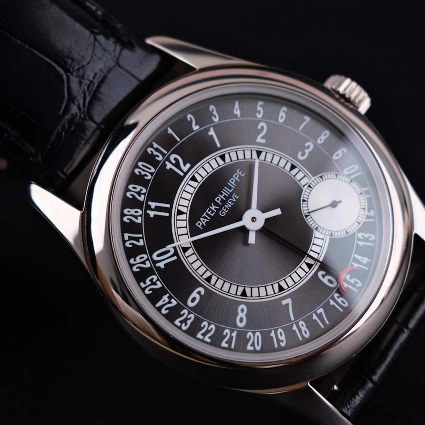 Patek Philippe Calatrava 6000G (2011) - Black dial 38 mm White Gold case (6/8)