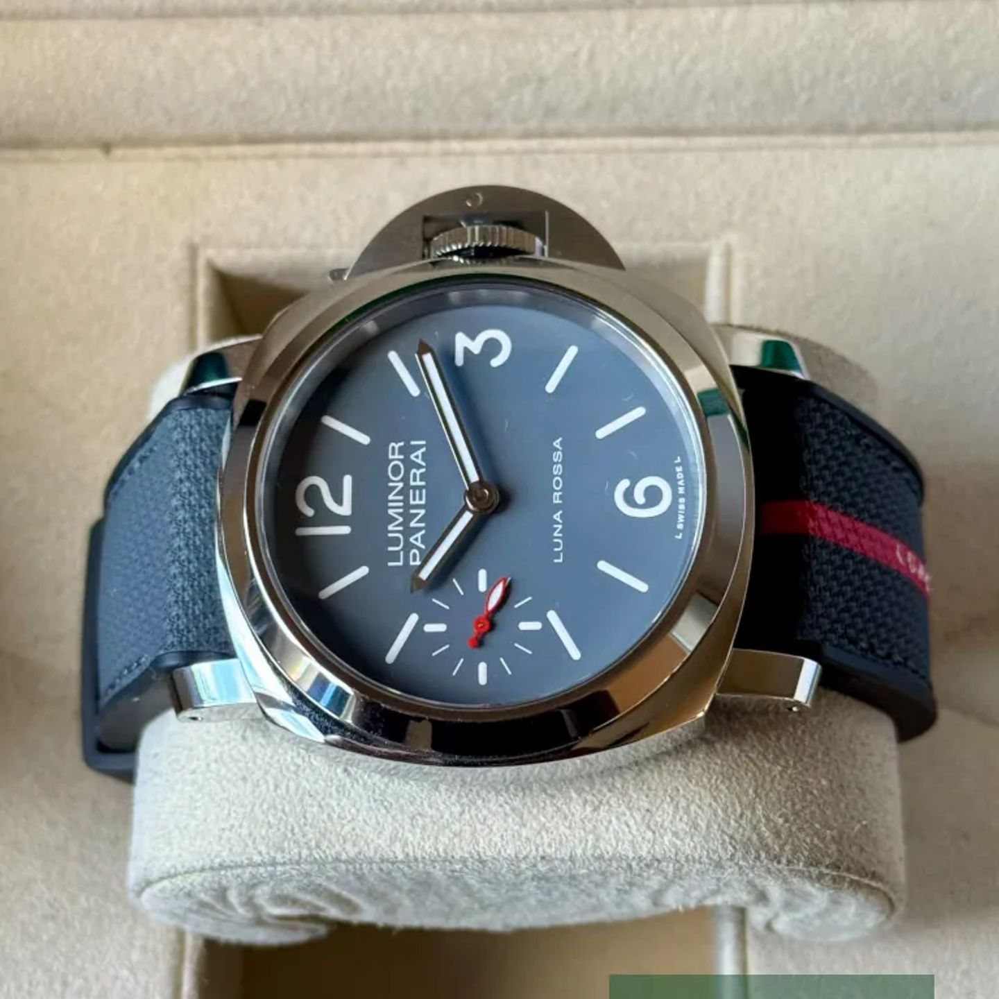 Panerai Luminor Base Logo PAM01653 (2026) - 44mm Staal (5/6)