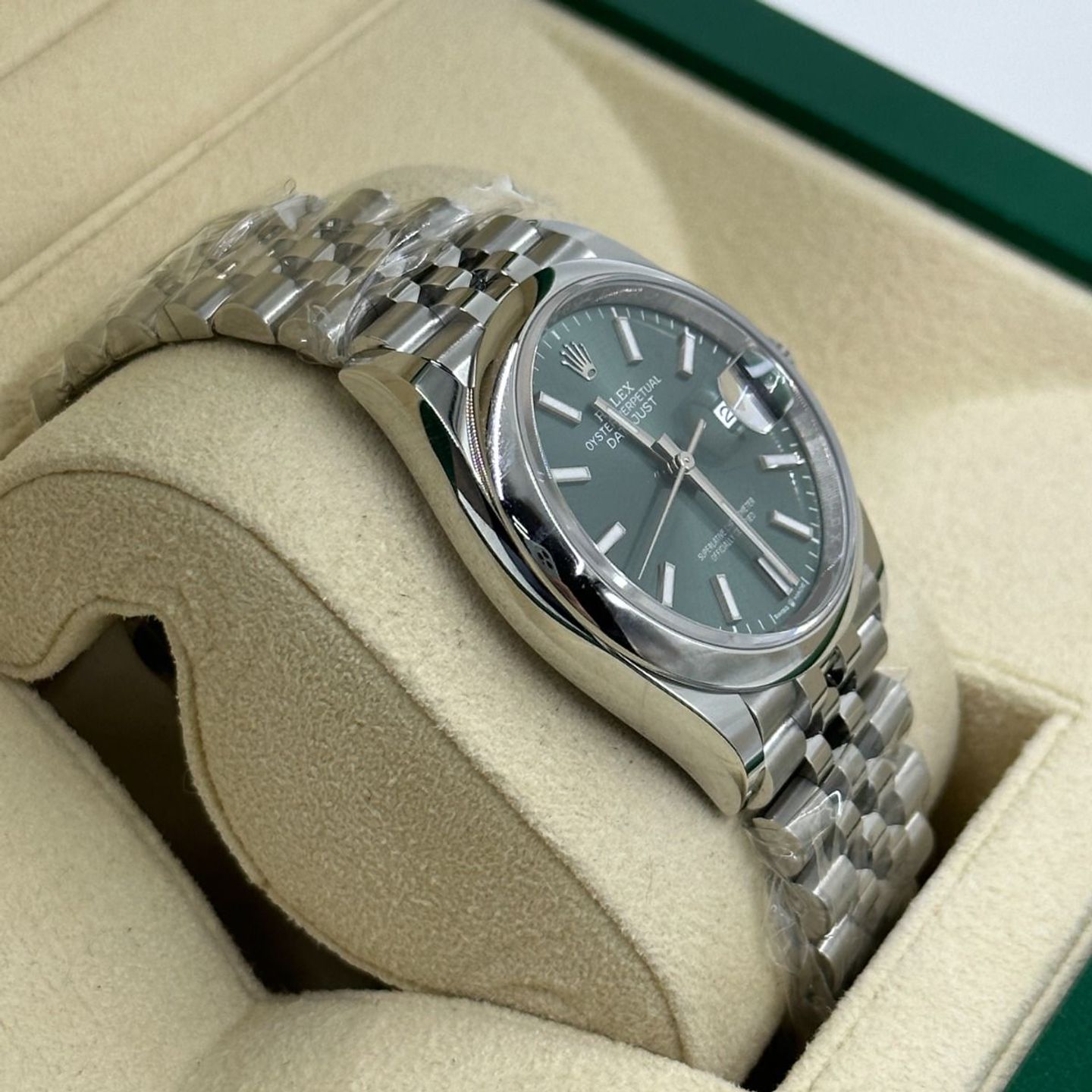 Rolex Datejust 36 126200 (2024) - Groen wijzerplaat 36mm Staal (7/8)