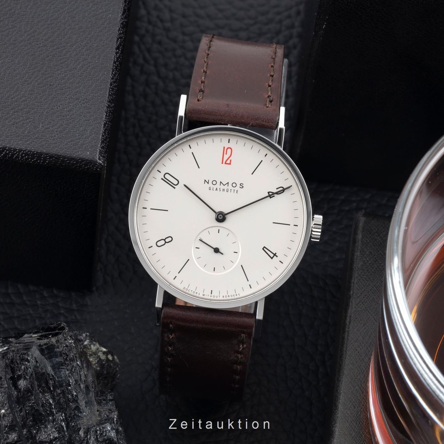 NOMOS Tangente Tangente for Doctors without Borders (Onbekend (willekeurig serienummer)) - Zilver wijzerplaat 35mm Staal (3/8)