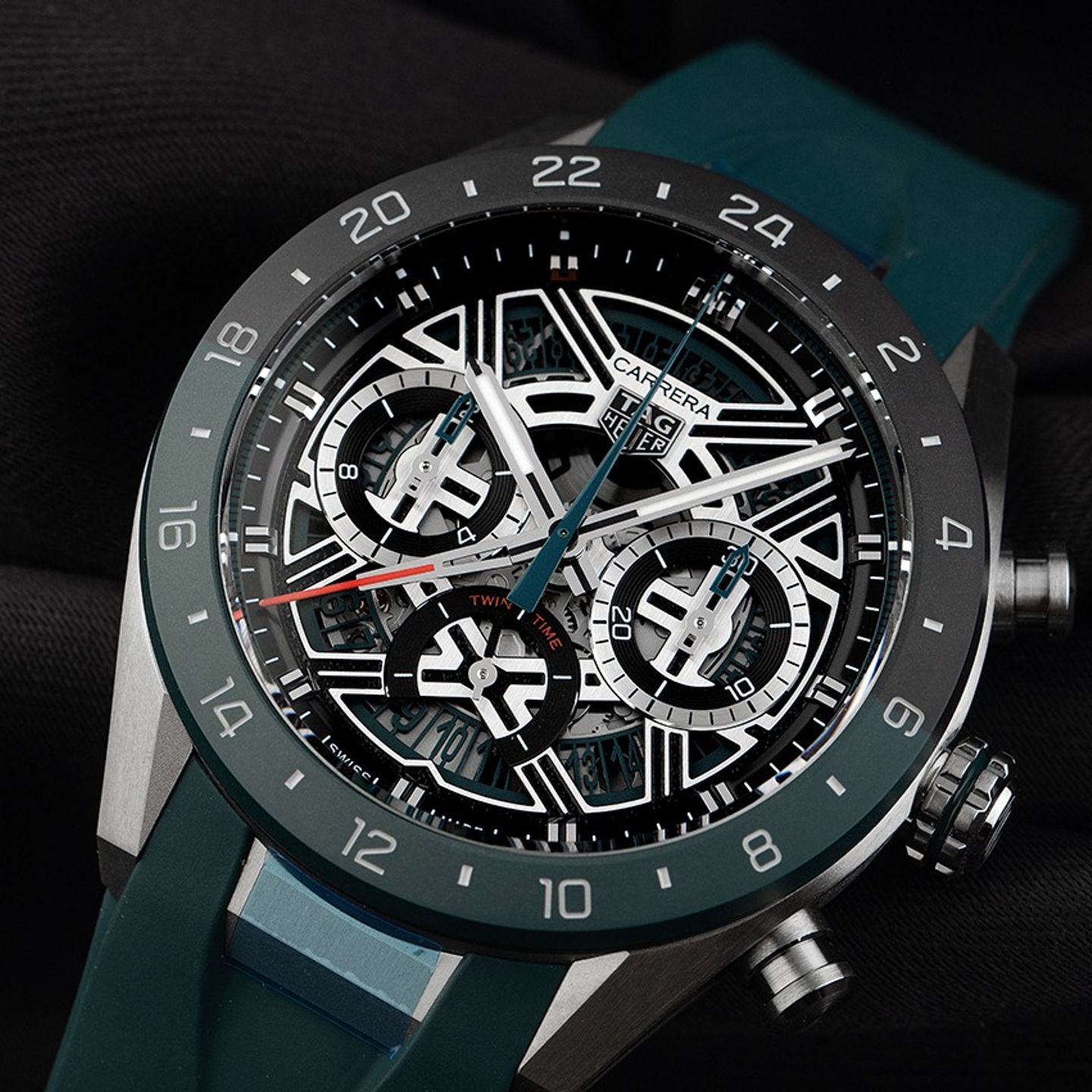 TAG Heuer Carrera CBU2084.FT6297 (2025) - Transparent dial 44 mm Titanium case (3/7)