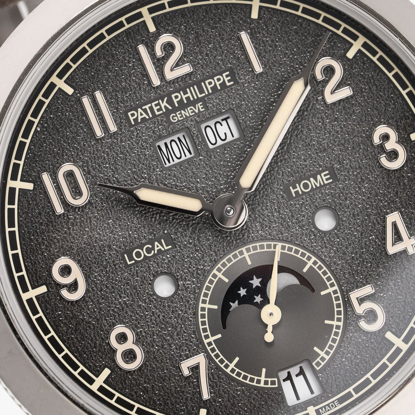 Patek Philippe Annual Calendar Travel Time 5326G-001 - (3/7)