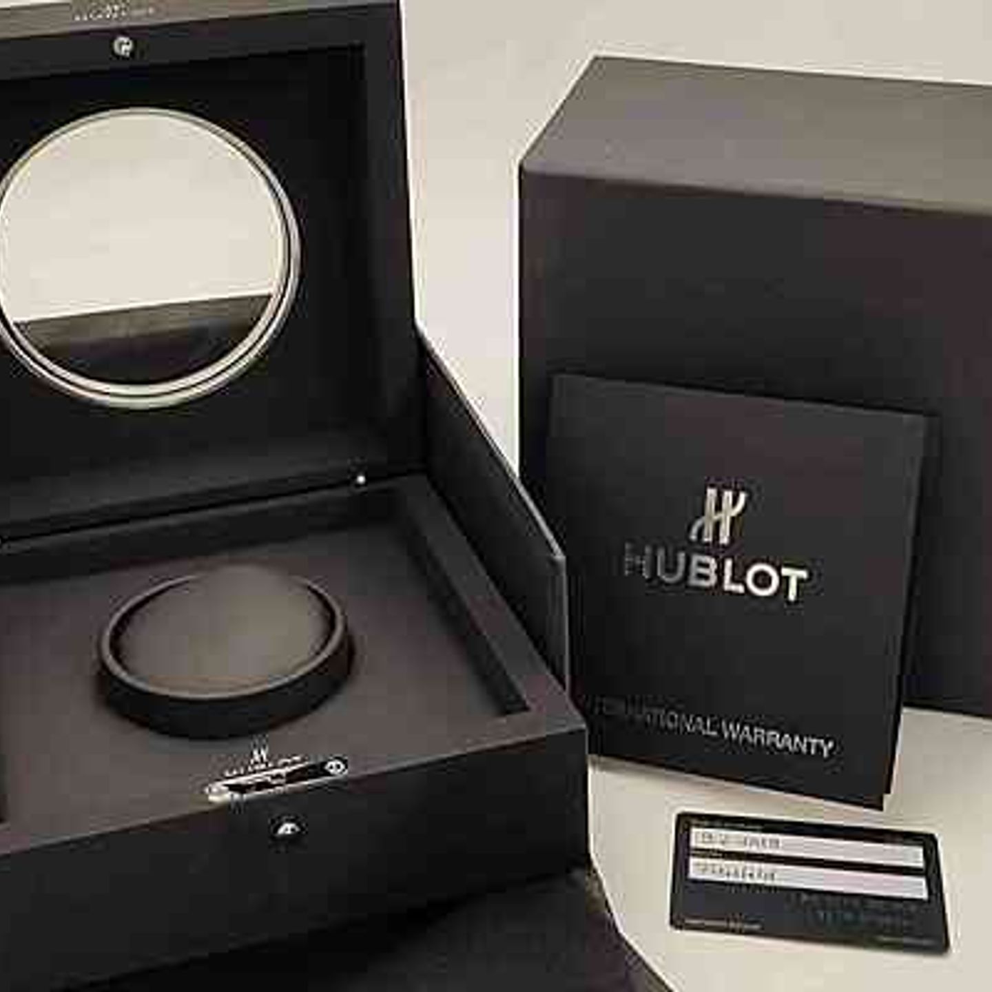 Hublot Classic Fusion Blue 548.NX.7170.NX - (3/3)