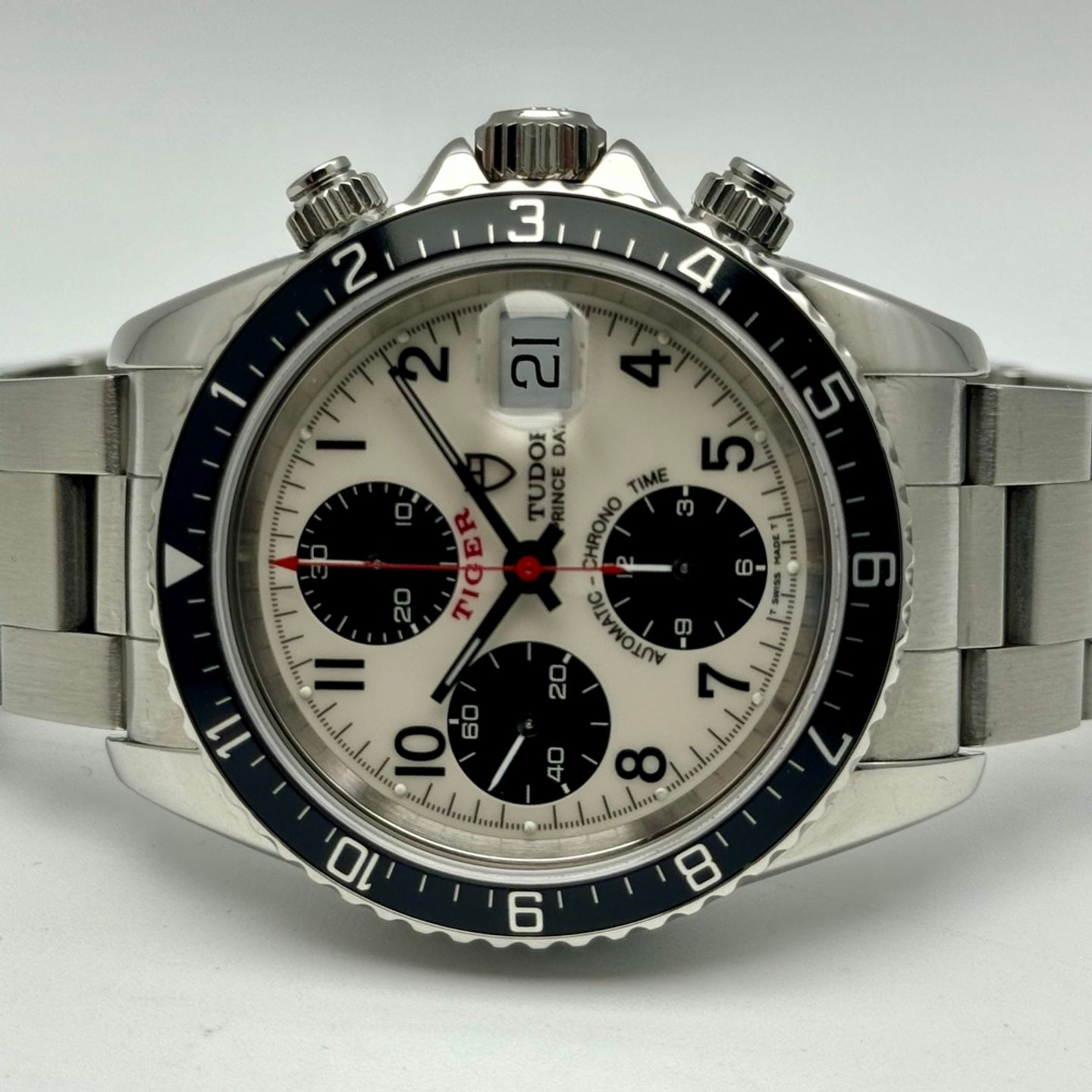 Tudor Prince Date 79260 (2000) - White dial 40 mm Steel case (2/10)