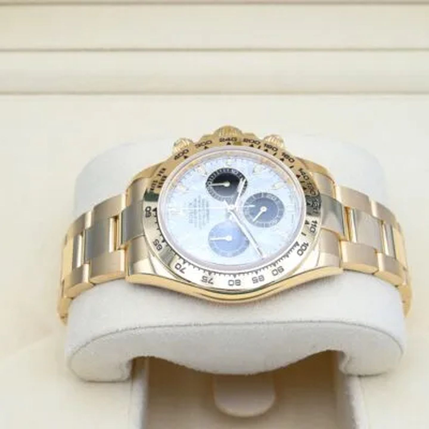 Rolex Daytona 116508 (2021) - Silver dial 40 mm Yellow Gold case (3/7)