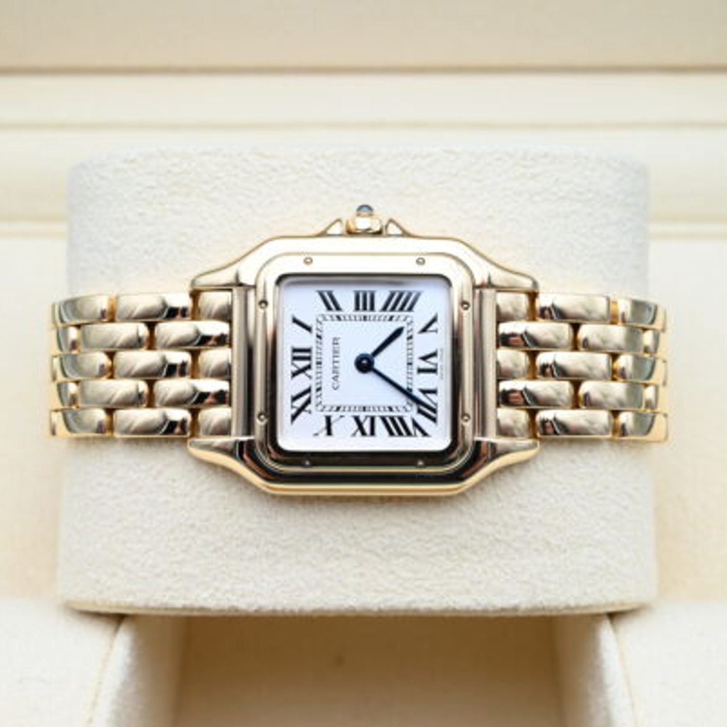 Cartier Panthère WGPN0009 (2023) - White dial 37 mm Yellow Gold case (5/8)