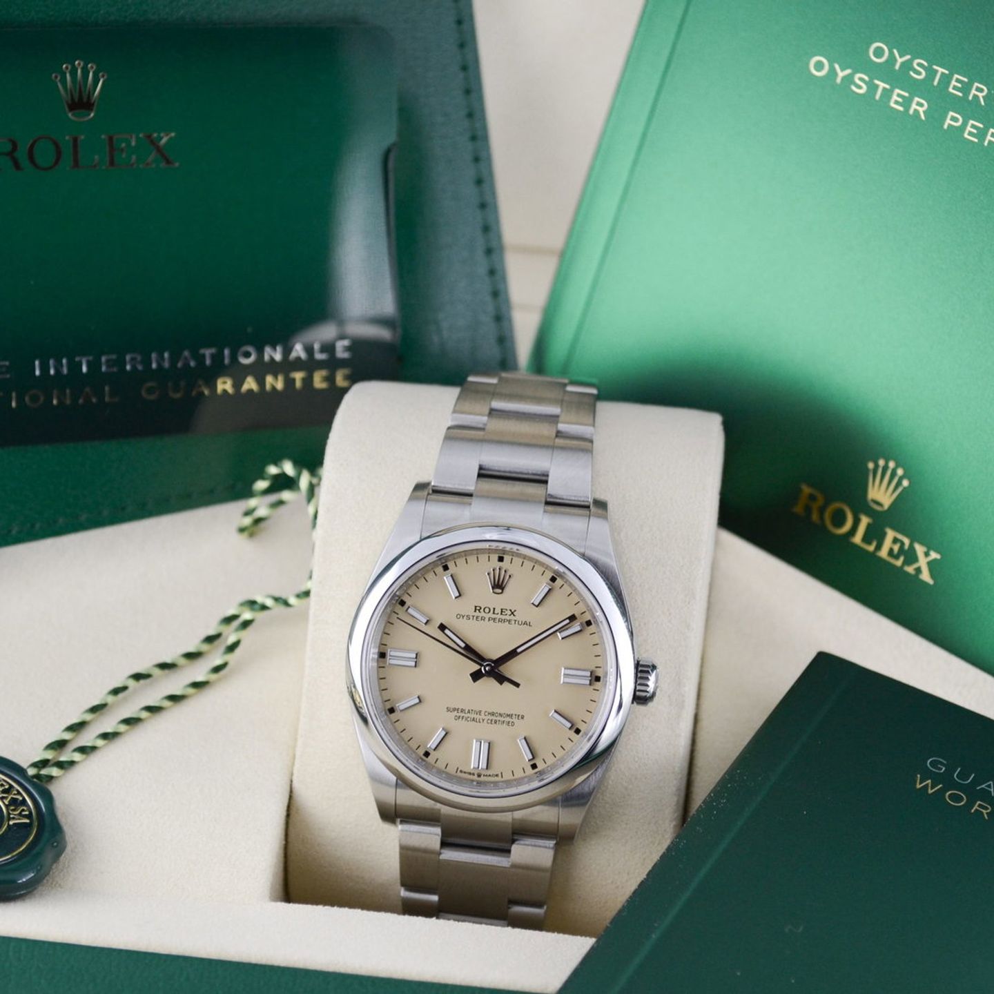 Rolex Oyster Perpetual 36 126000 - (7/7)
