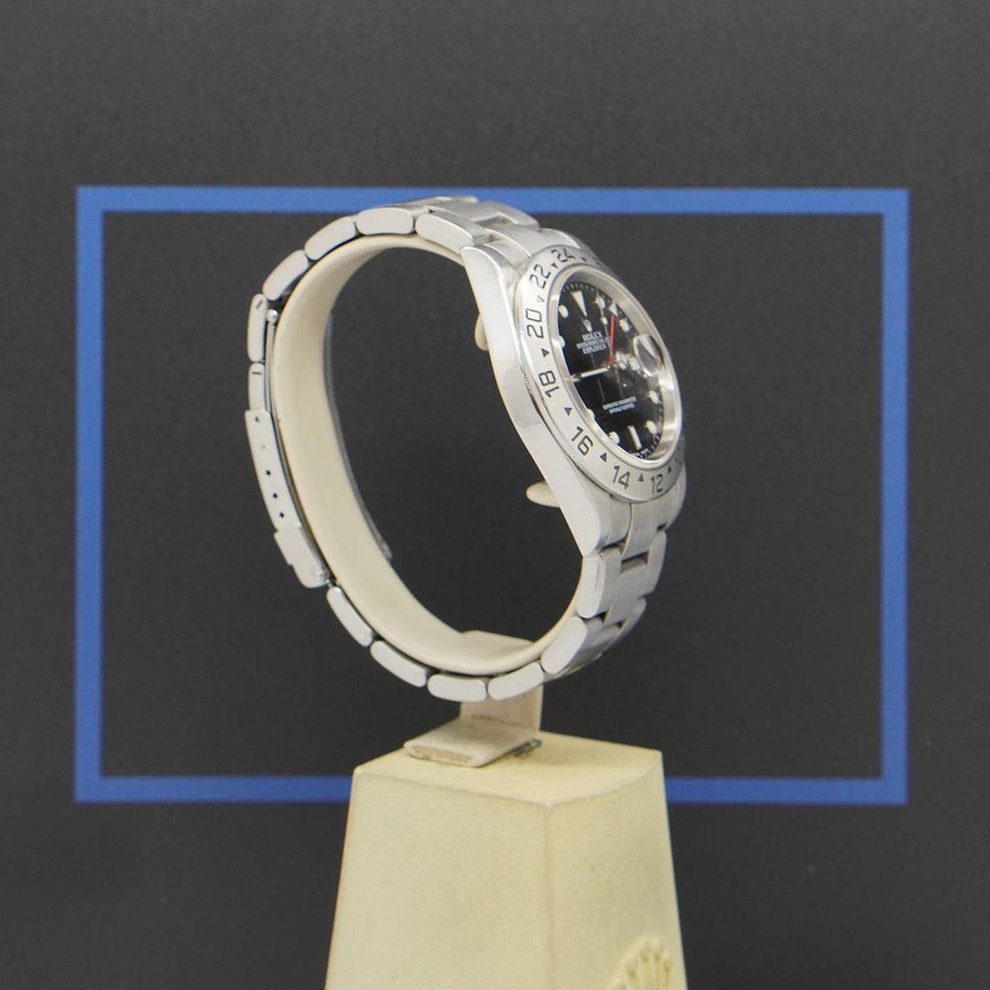 Rolex Explorer II 16570 - (3/8)