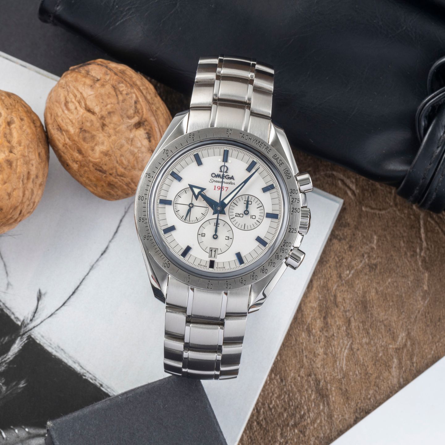 Omega Speedmaster Broad Arrow 321.10.42.50.02.001 (Unknown (random serial)) - Silver dial 42 mm Steel case (1/8)