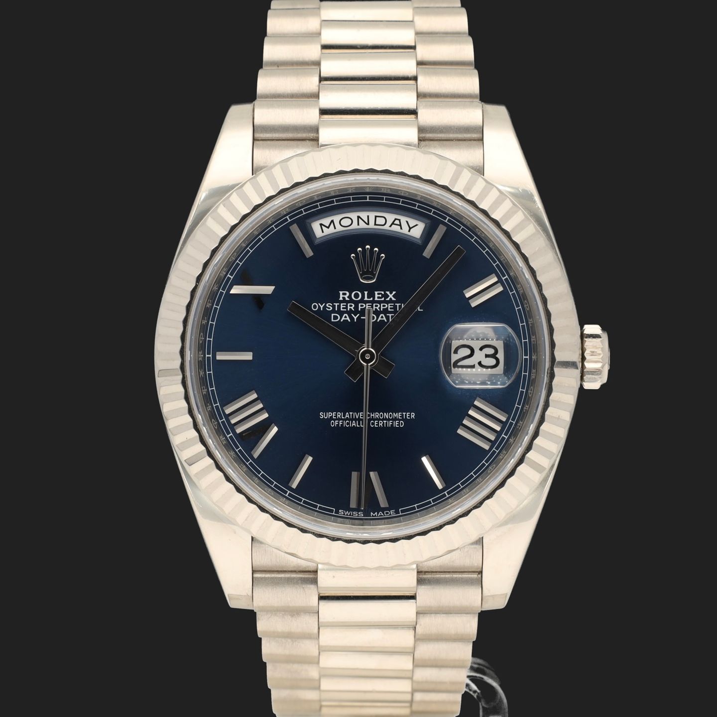 Rolex Day-Date 40 228239 (2019) - Blue dial 40 mm White Gold case (3/8)