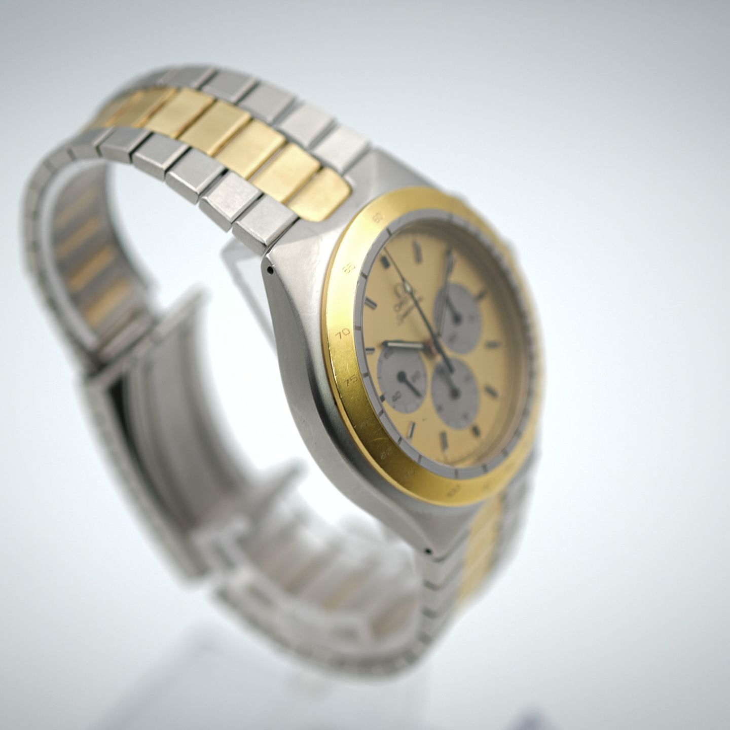 Omega Speedmaster 1450040 (Unknown (random serial)) - Yellow dial 42 mm Steel case (5/8)