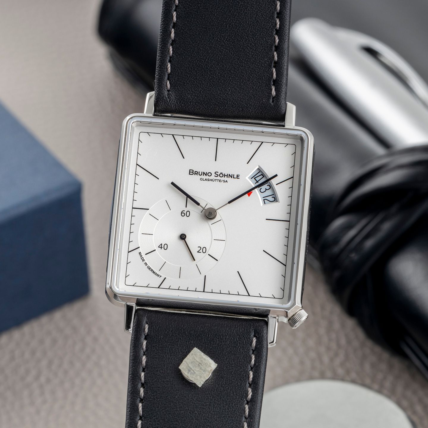 Unknown Unknown 17-13072-243 (2025) - (3/8)