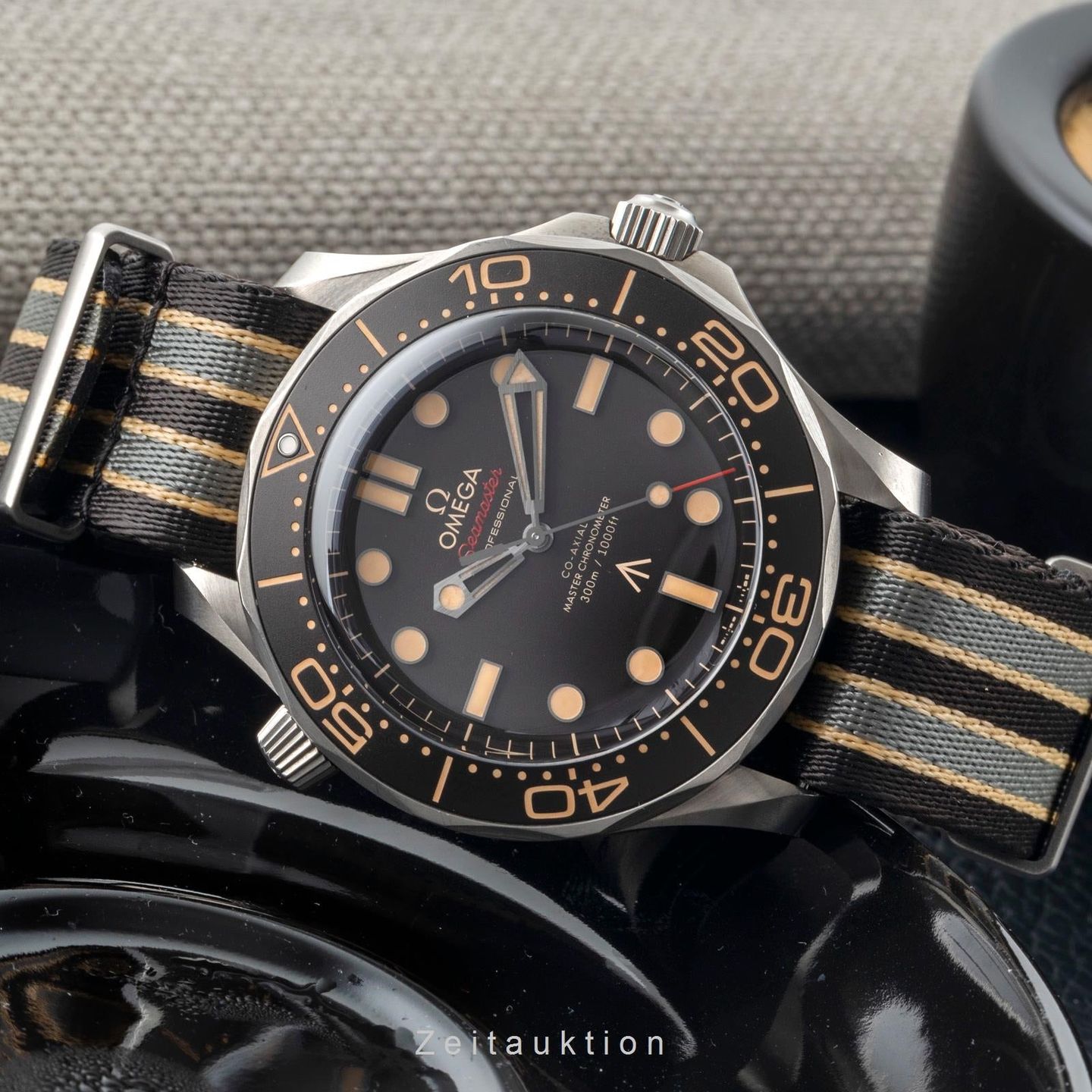 Omega Seamaster Diver 300 M 210.92.42.20.01.001 - (2/8)