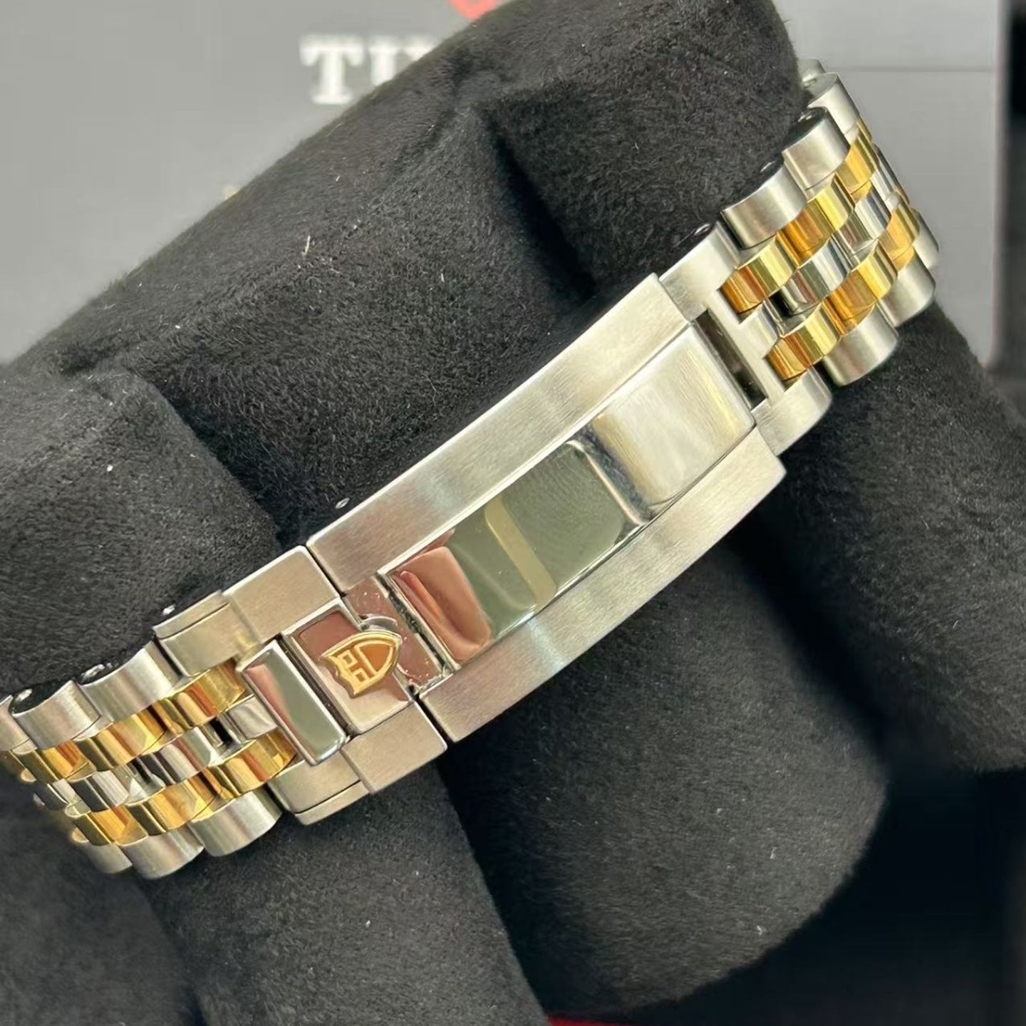 Tudor Black Bay S&G 79613 - (3/6)