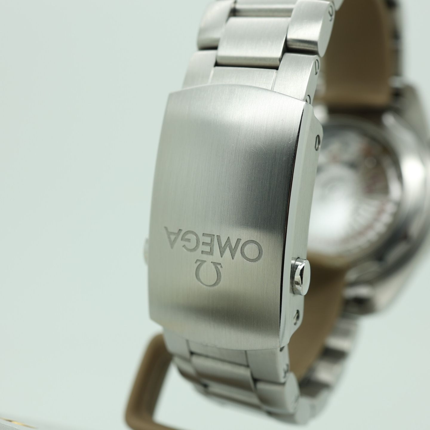 Omega Seamaster Planet Ocean 215.30.40.20.01.001 (2022) - Black dial 40 mm Steel case (8/8)