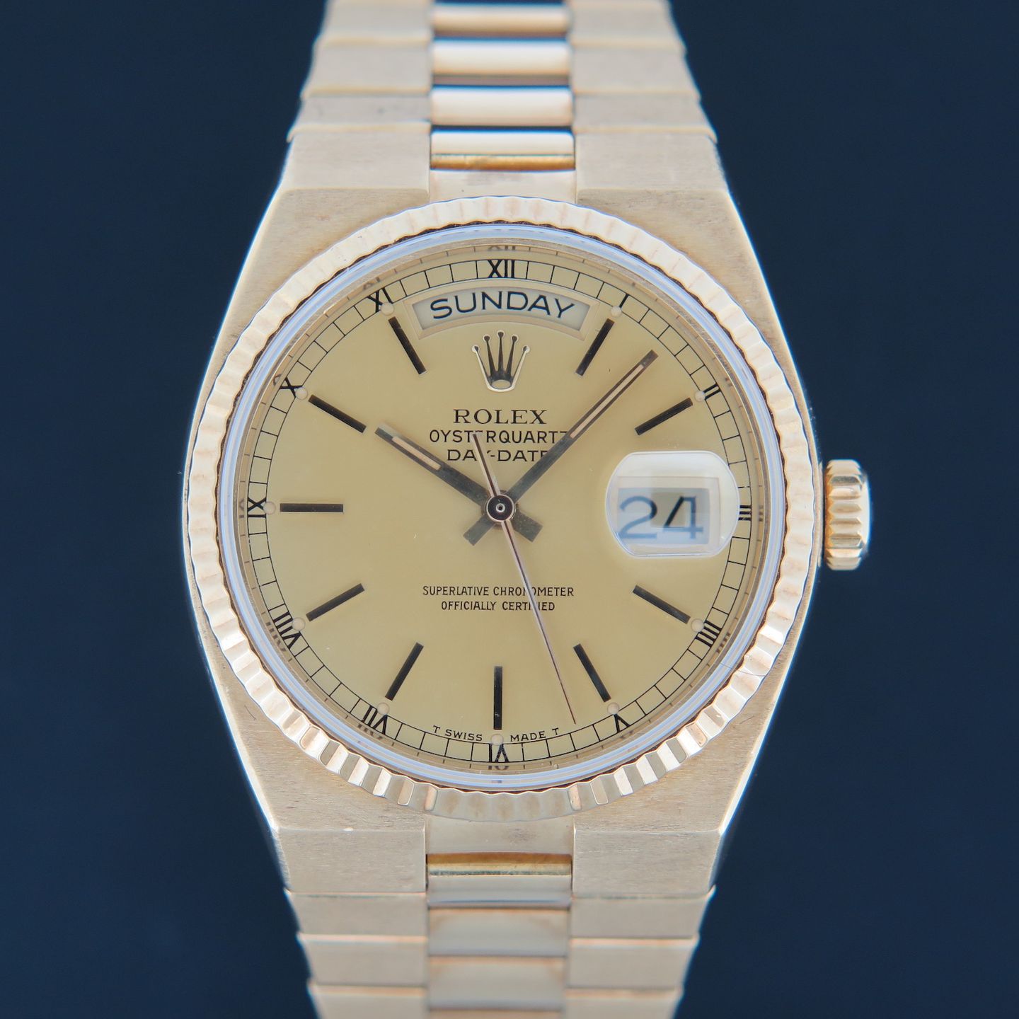 Rolex Day-Date Oysterquartz 19018 (1982) - 36 mm Yellow Gold case (3/5)