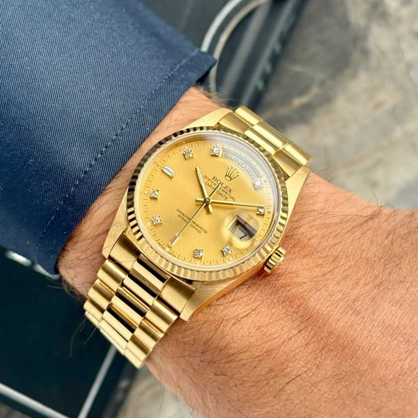 Rolex Day-Date 36 18238 (1995) - Gold dial 36 mm Yellow Gold case (2/8)