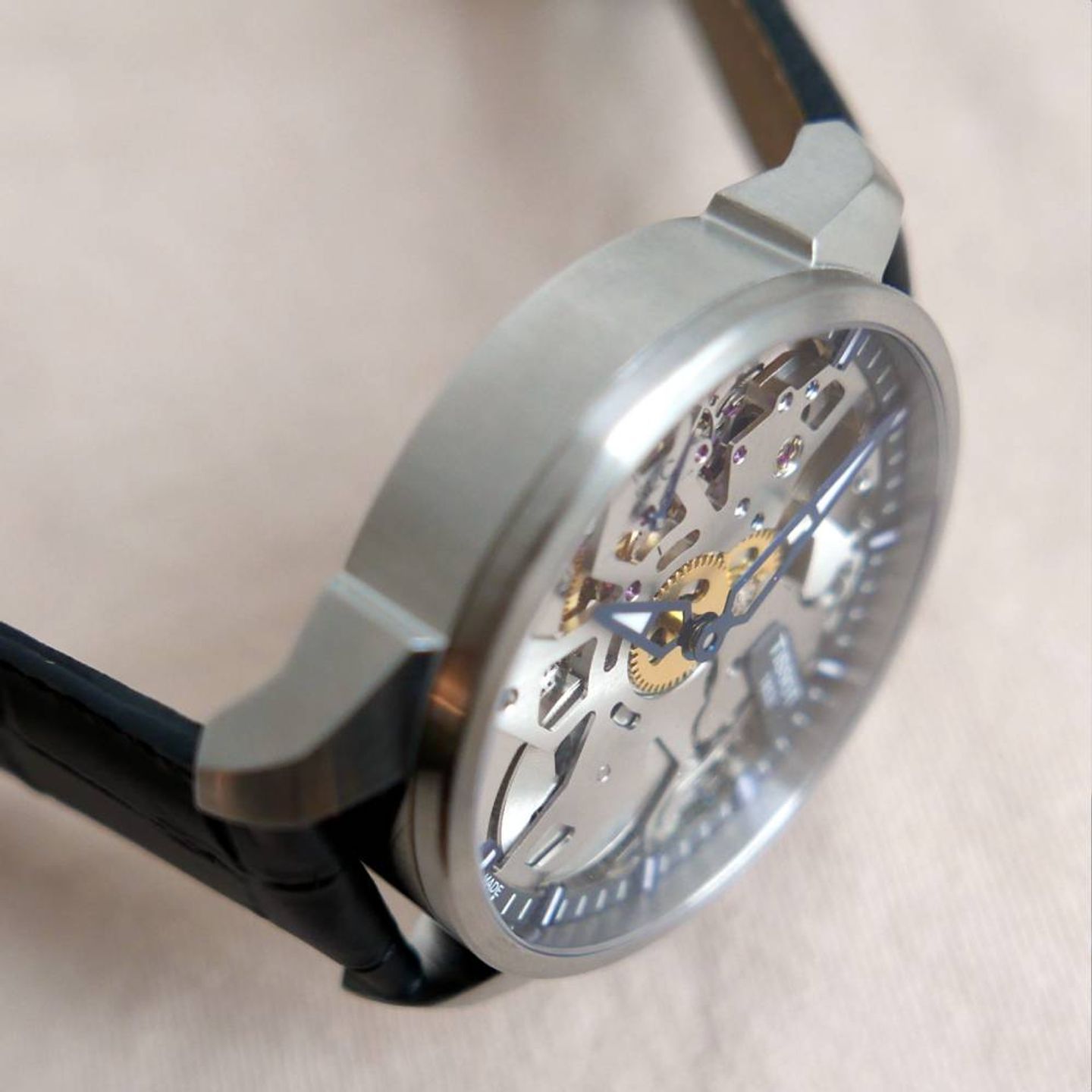 Tissot Unknown T070.405.16.411.00 (2025) - Grey dial 43 mm Steel case (4/8)