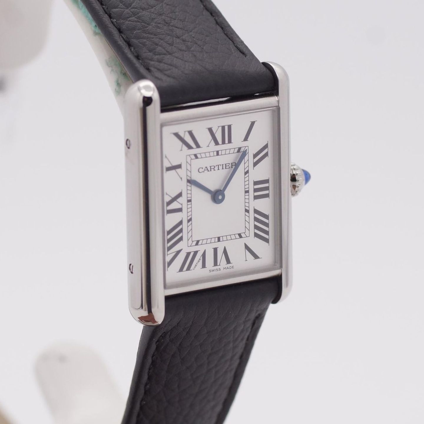 Cartier Tank WSTA0109 (2025) - Silver dial 26 mm Steel case (3/8)