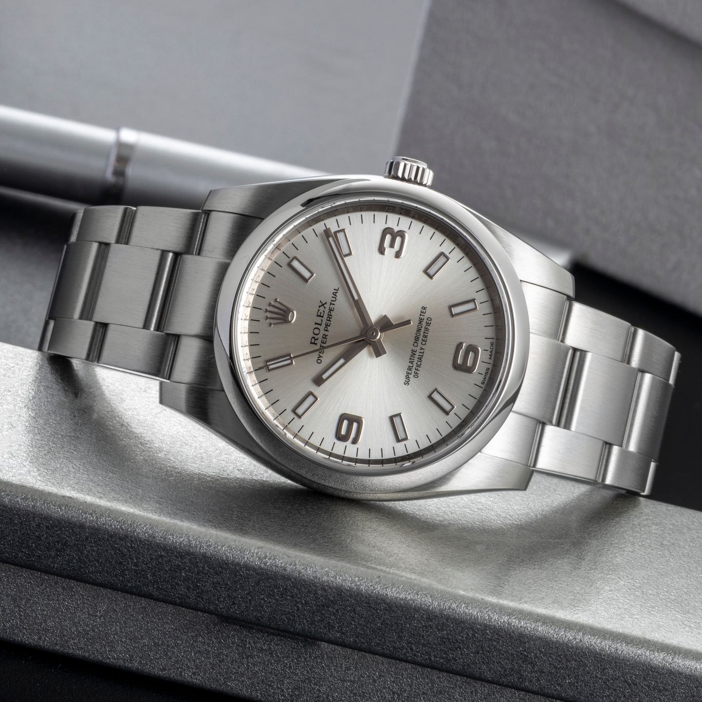 Rolex Oyster Perpetual 34 114200 - (2/8)