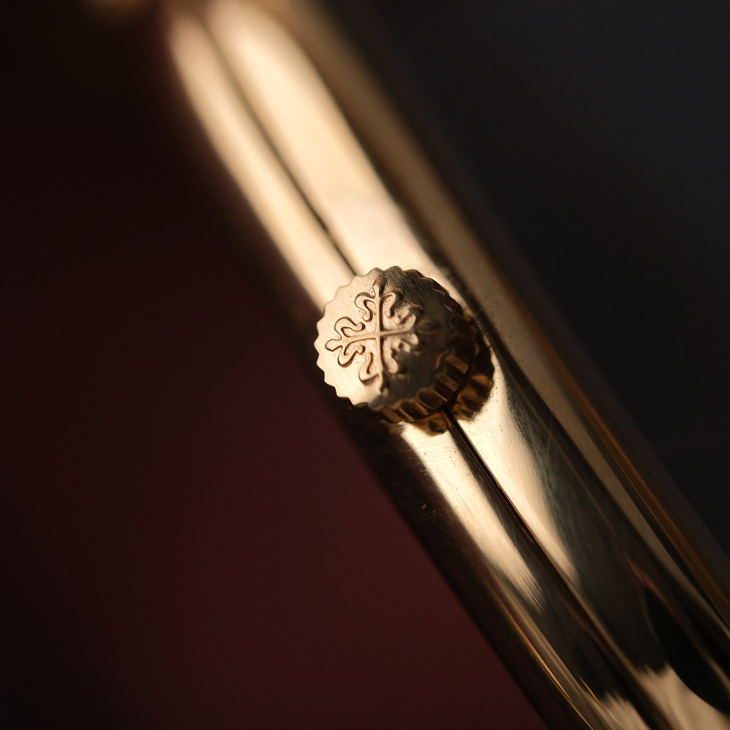 Patek Philippe Golden Ellipse 3838 (1993) - Blue dial 32 mm Yellow Gold case (6/8)