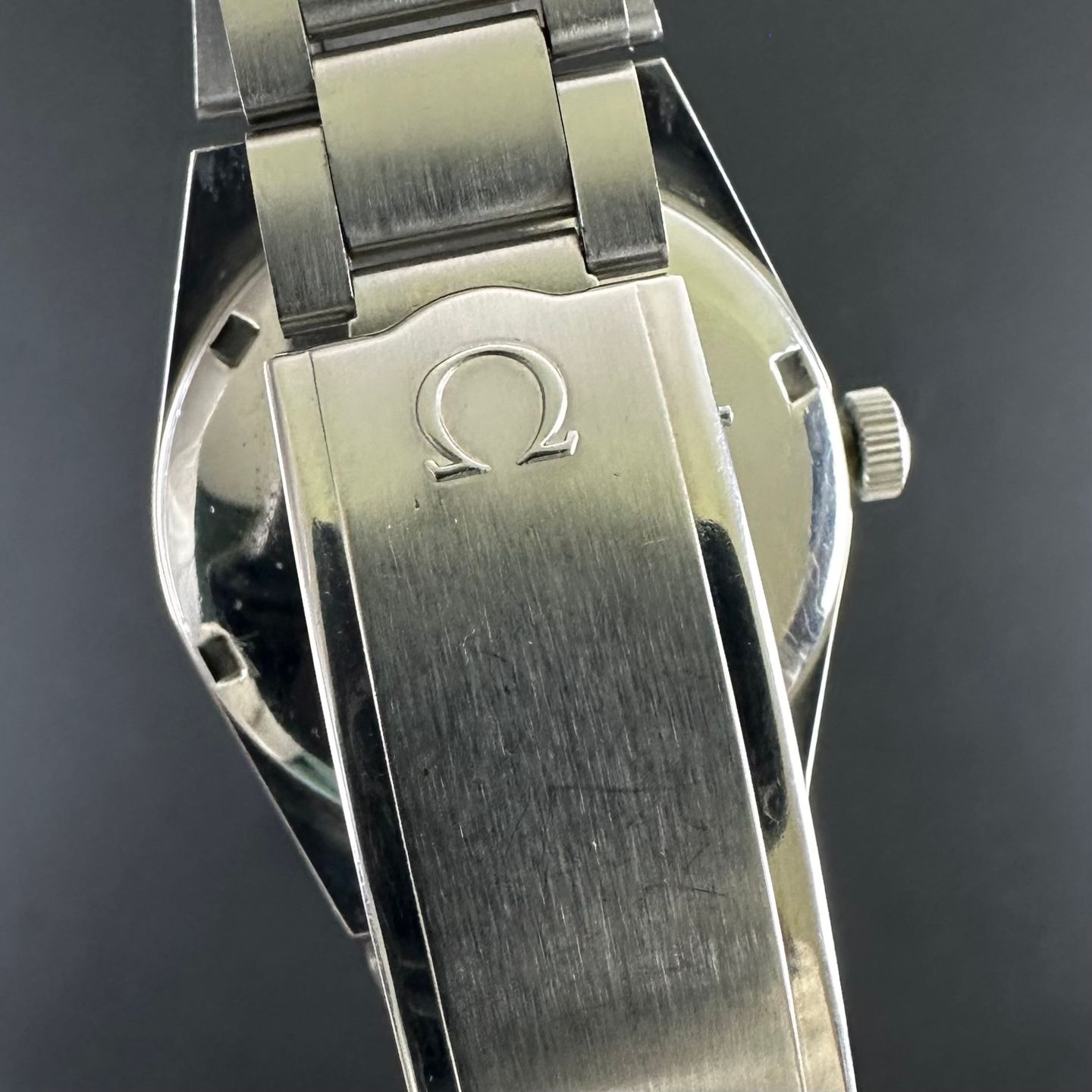 Omega Genève 166.099 (1971) - Silver dial 35 mm Steel case (7/8)