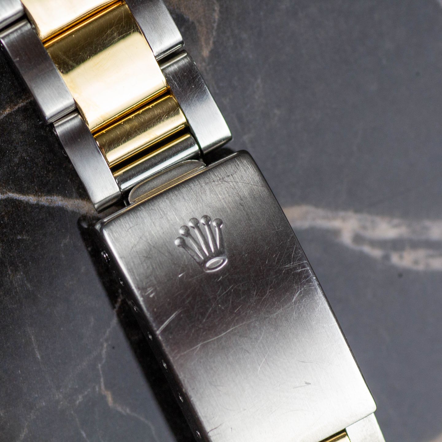 Rolex GMT-Master II 16713 (1991) - Black dial 40 mm Gold/Steel case (5/8)