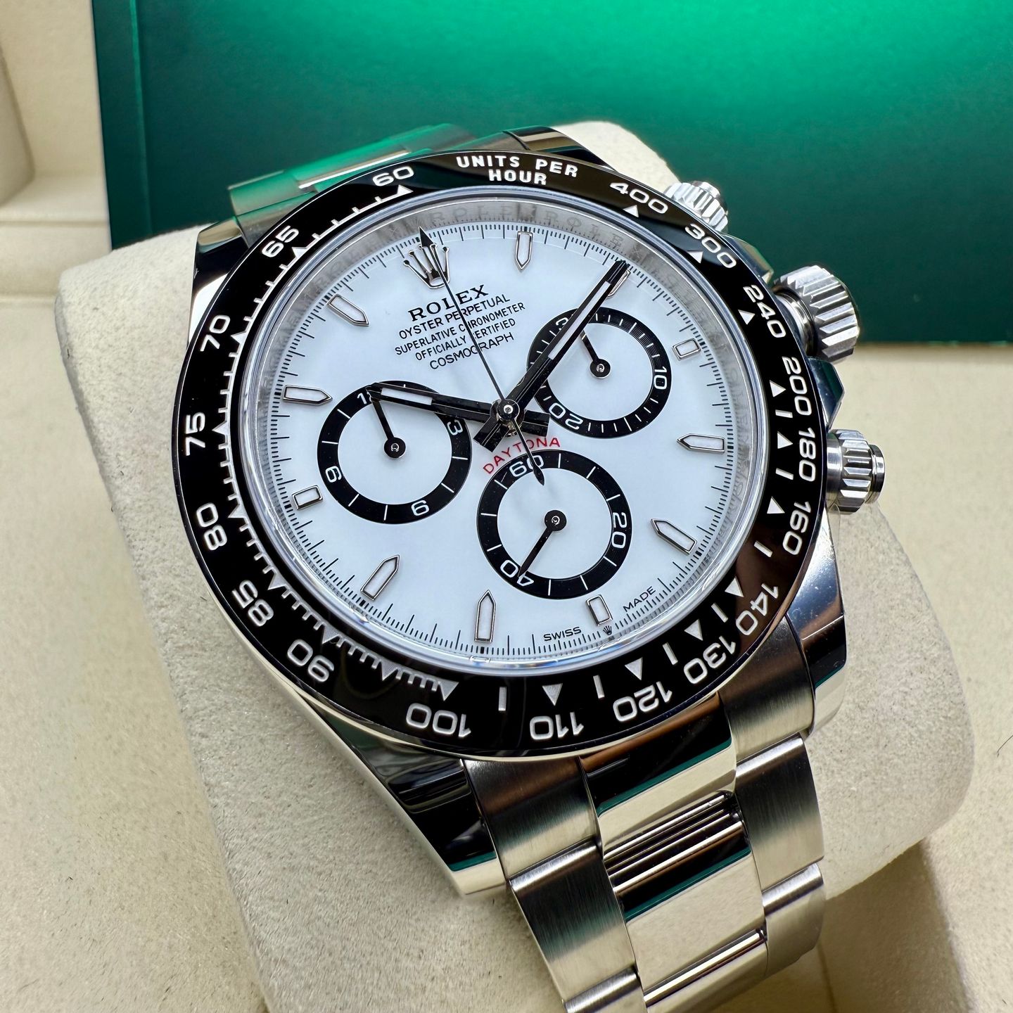 Rolex Daytona 126500LN (2024) - White dial 40 mm Steel case (3/8)