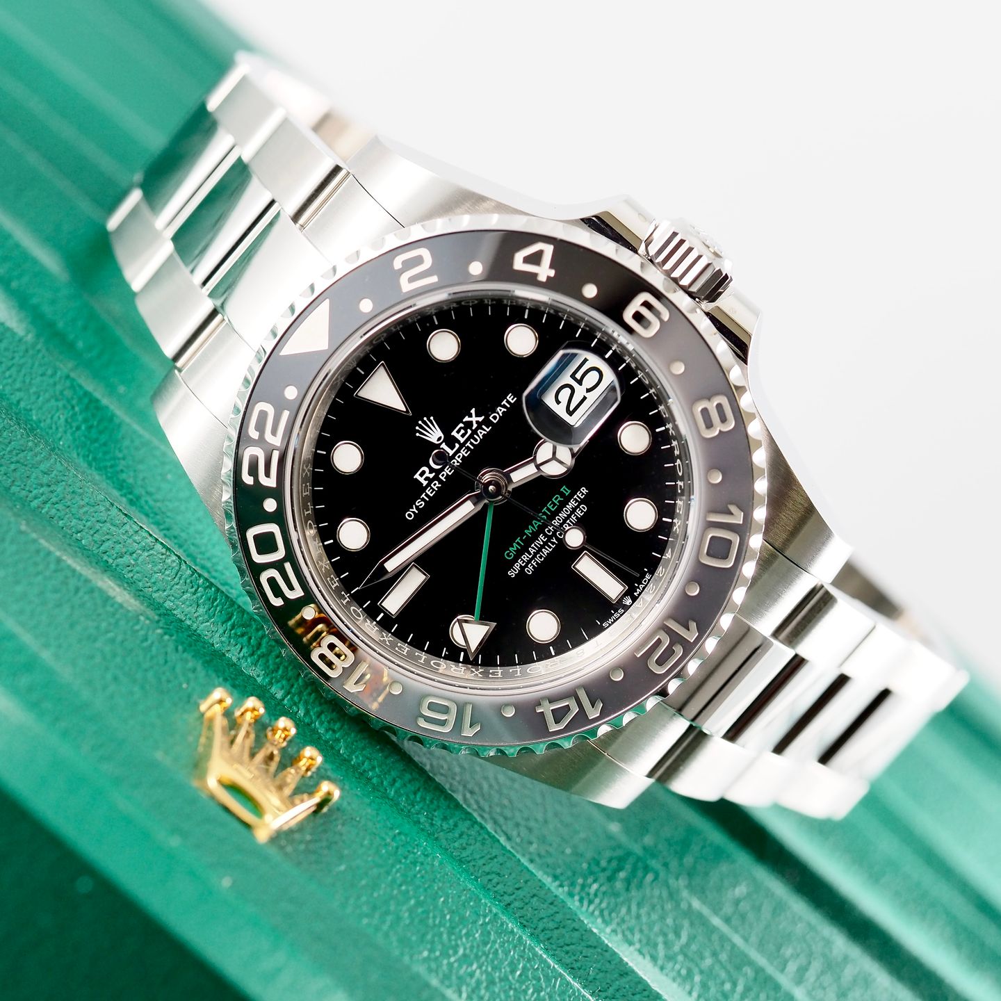 Rolex GMT-Master II 126710GRNR - (1/6)