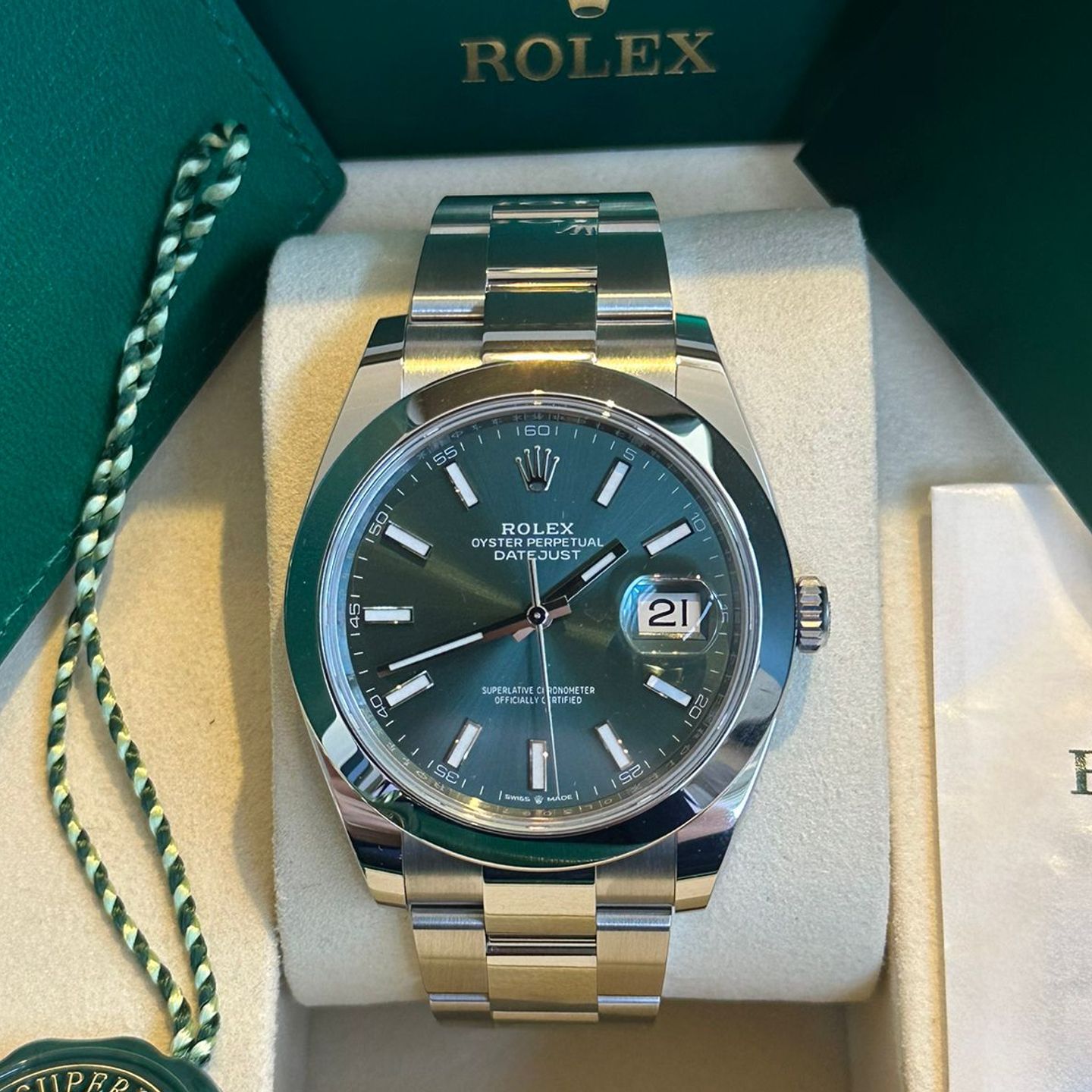 Rolex Datejust 41 126300 (2026) - Groen wijzerplaat 41mm Staal (1/6)