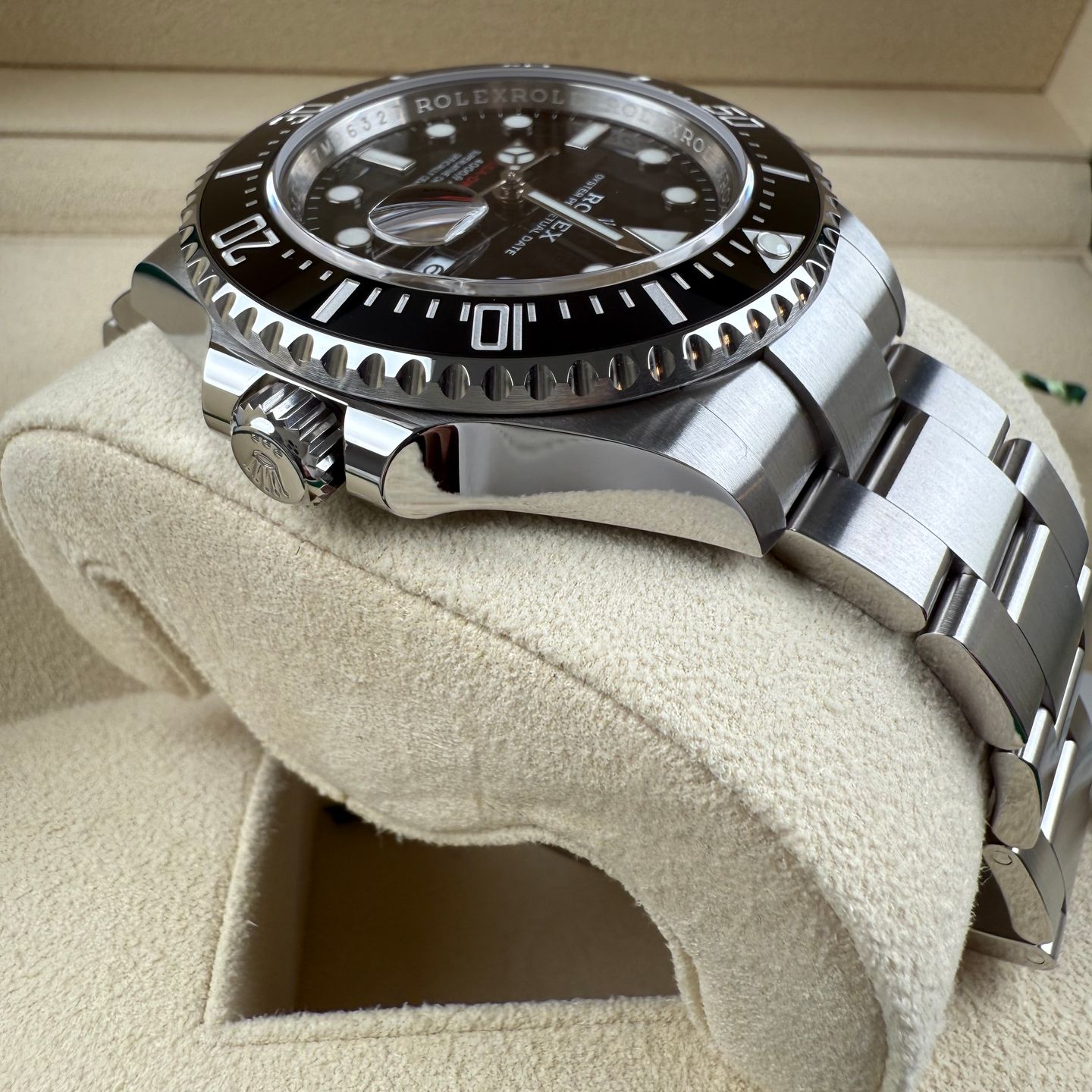 Rolex Sea-Dweller 126600 - (2/8)