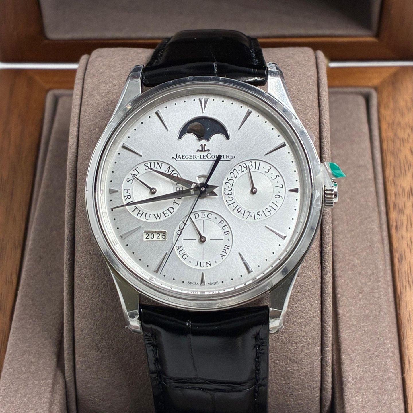 Jaeger-LeCoultre Master Ultra Thin Q114842J (2025) - Silver dial 39 mm Unknown case (1/12)