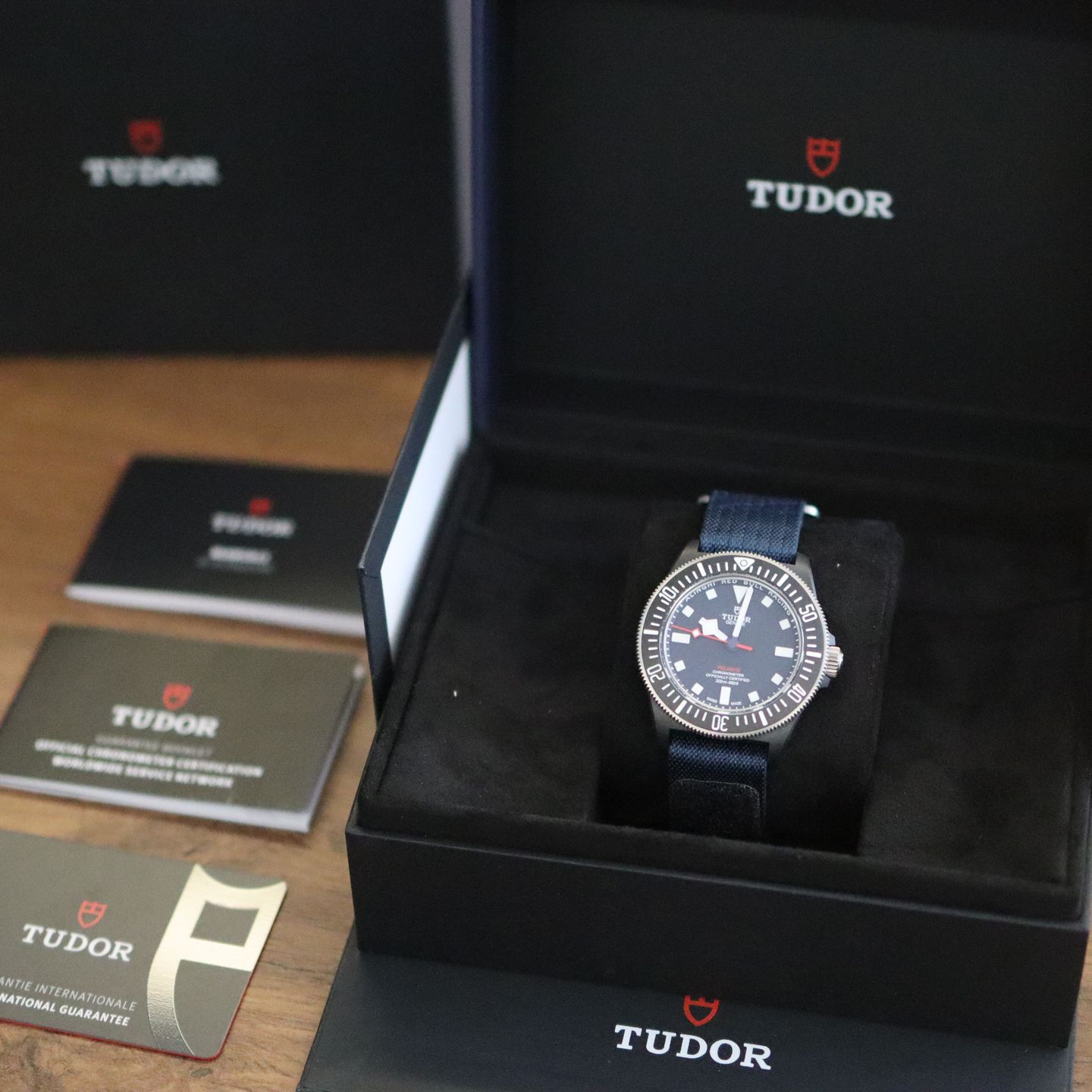 Tudor Pelagos 25707KN (2025) - Blue dial 42 mm Carbon case (7/8)