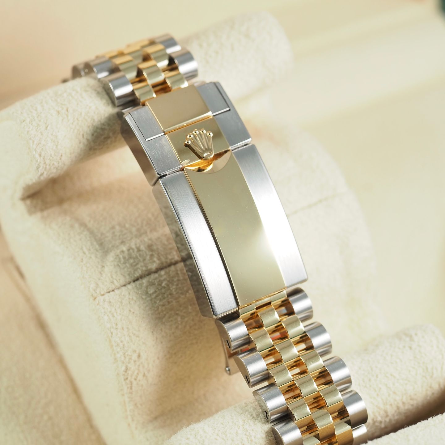 Rolex GMT-Master II 126713GRNR - (4/5)