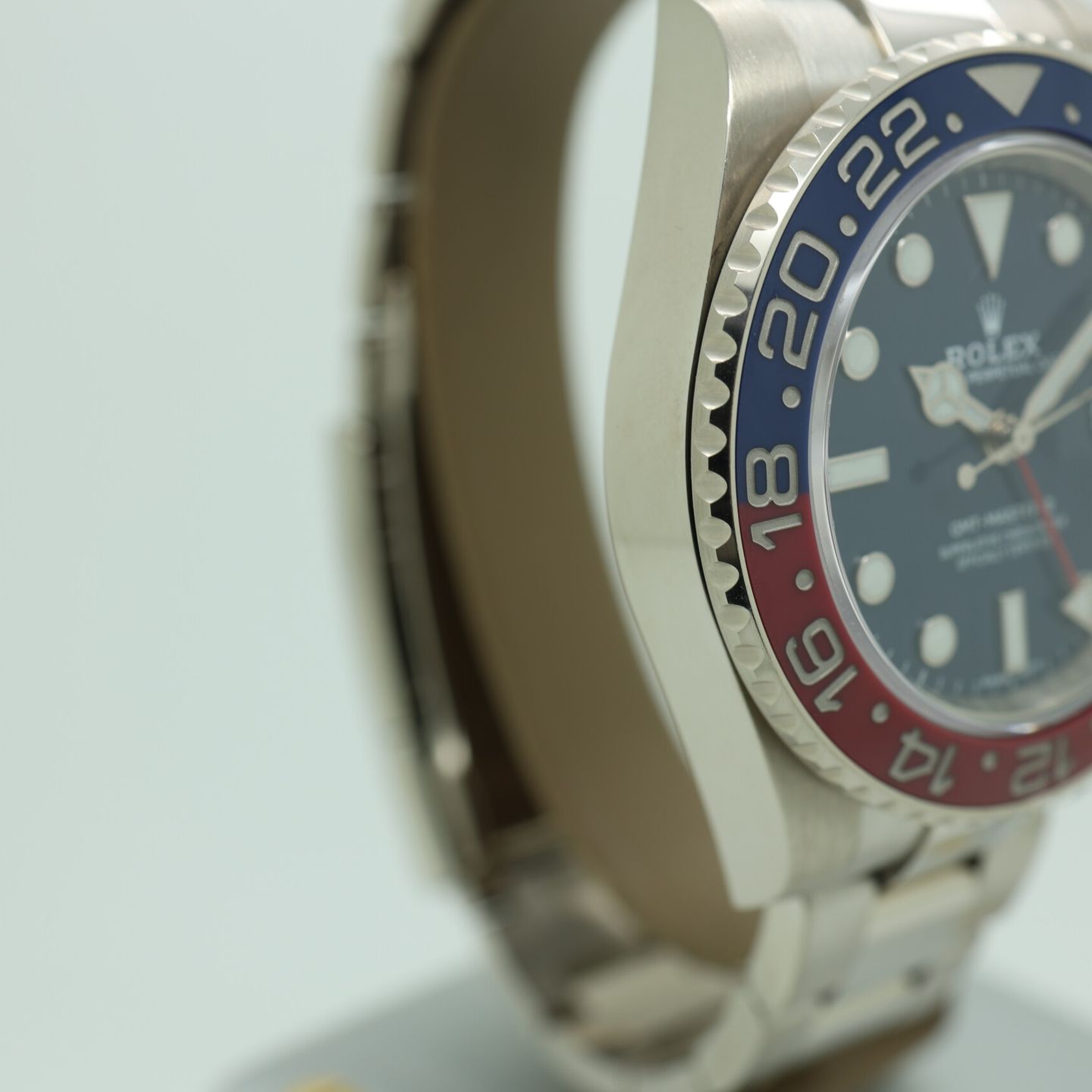 Rolex GMT-Master II 116719BLRO (2018) - 40 mm White Gold case (4/8)