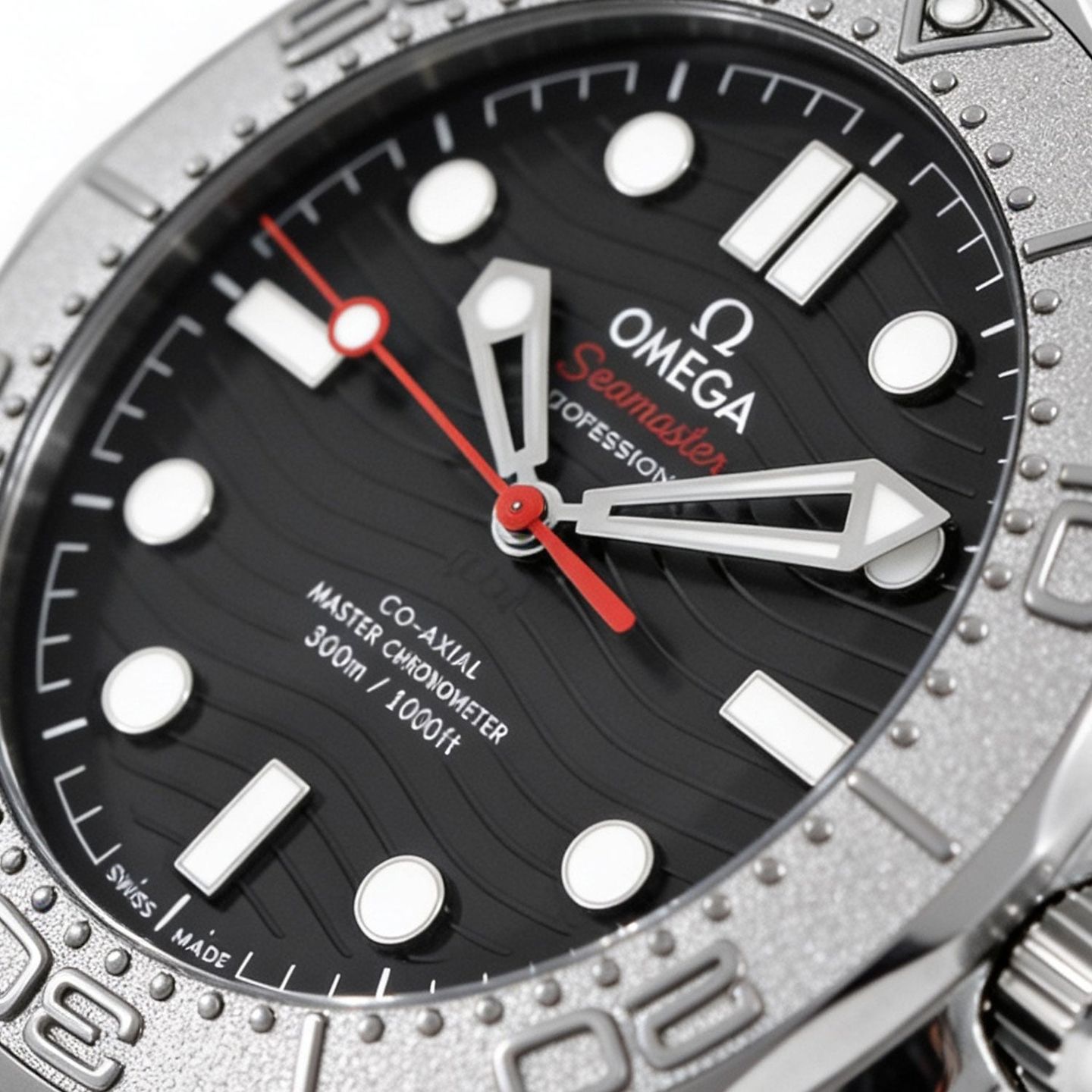 Omega Seamaster Diver 300 M 210.30.42.20.01.002 - (3/5)