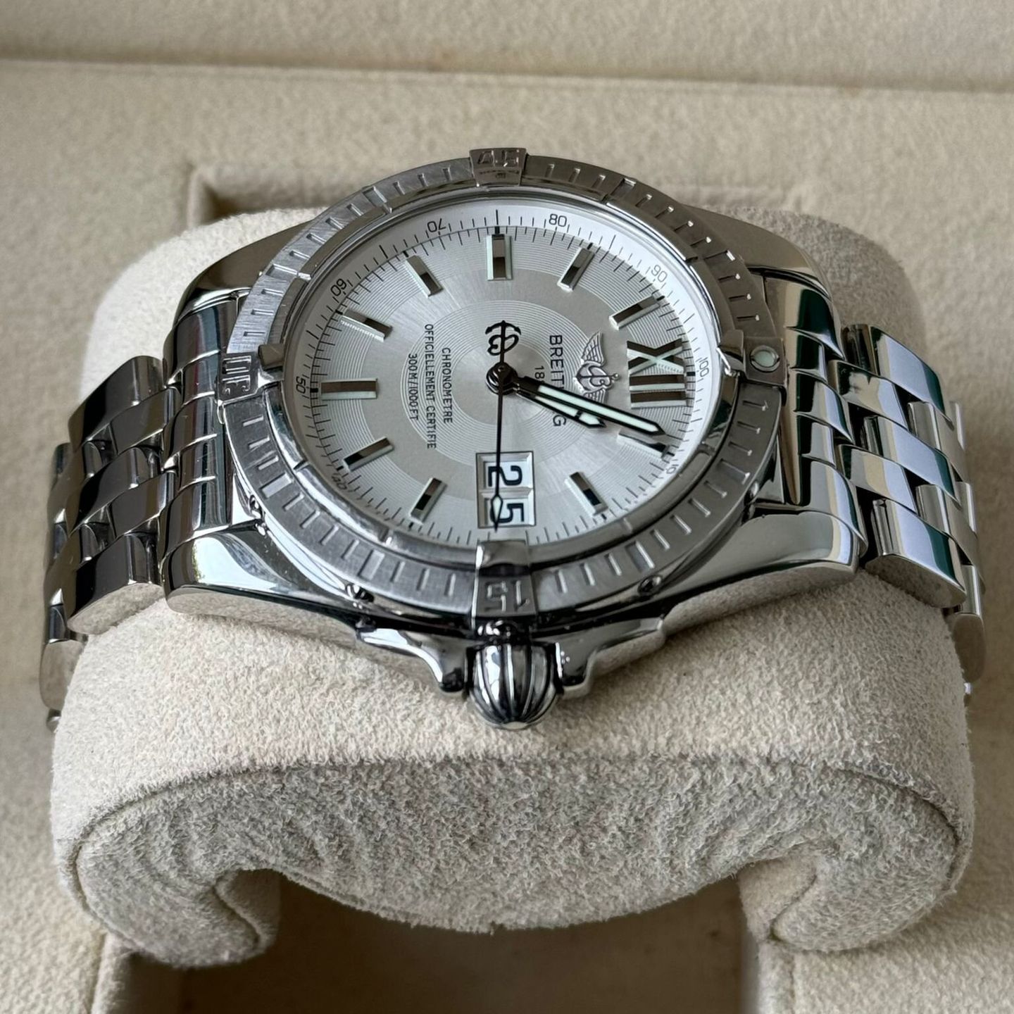 Breitling Cockpit A49350 (2006) - White dial 39 mm Steel case (3/7)