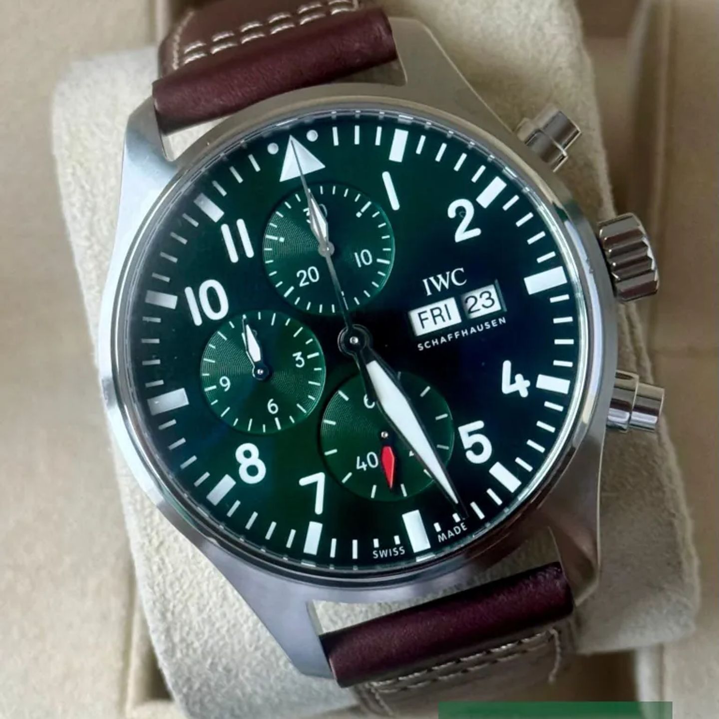 IWC Pilot Chronograph IW378005 - (1/7)