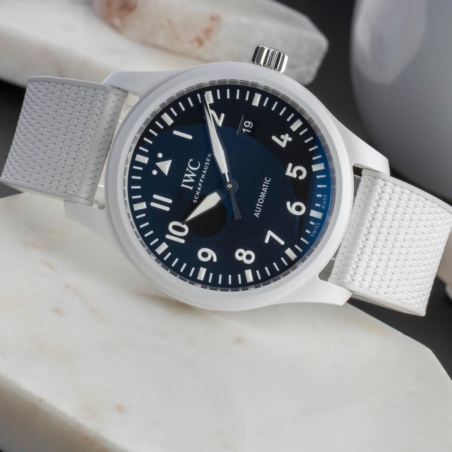 IWC Pilot IW328104 (Unknown (random serial)) - Black dial 41 mm Ceramic case (2/8)