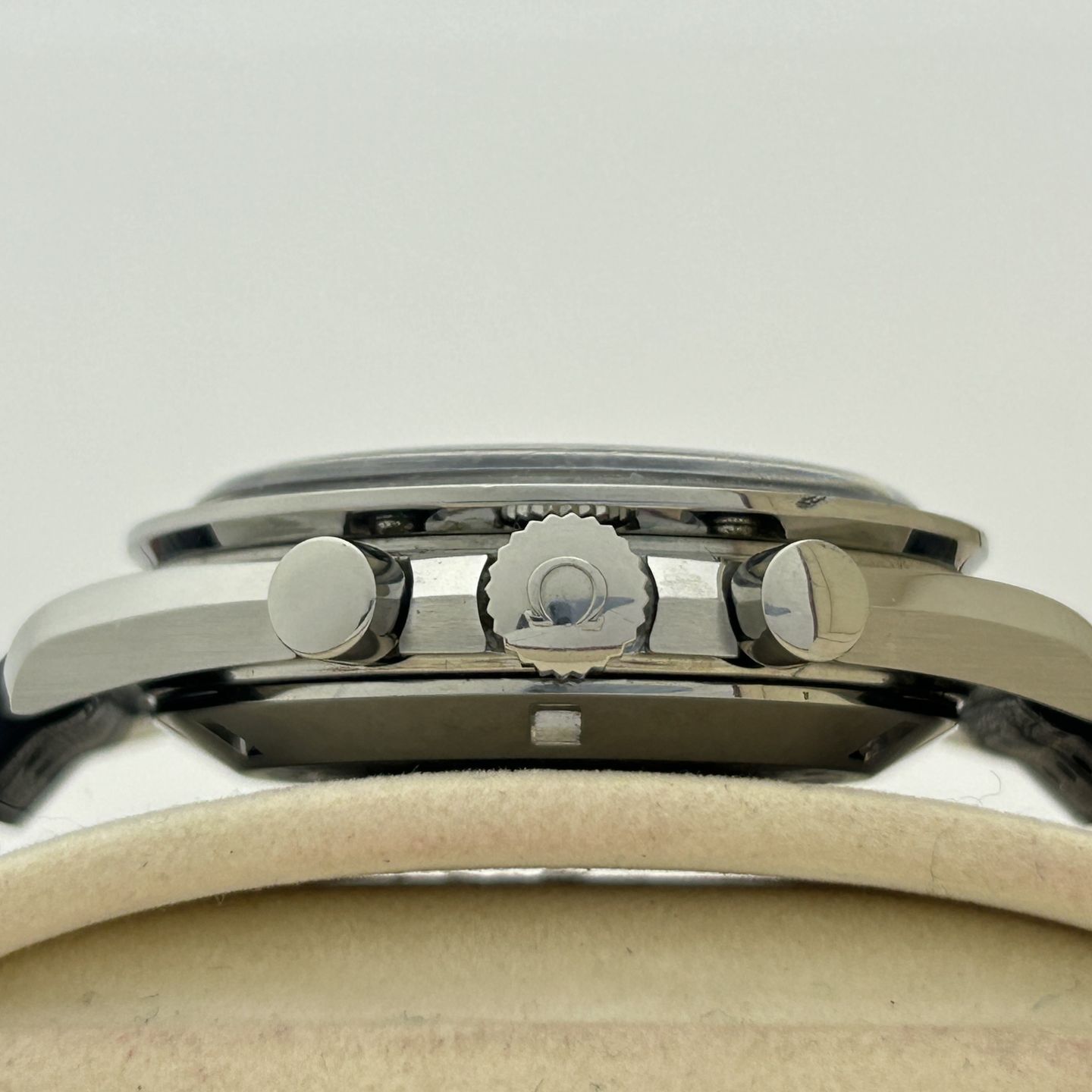 Omega Speedmaster Professional Moonwatch 3570.50.00 (2000) - Black dial 42 mm Steel case (3/8)